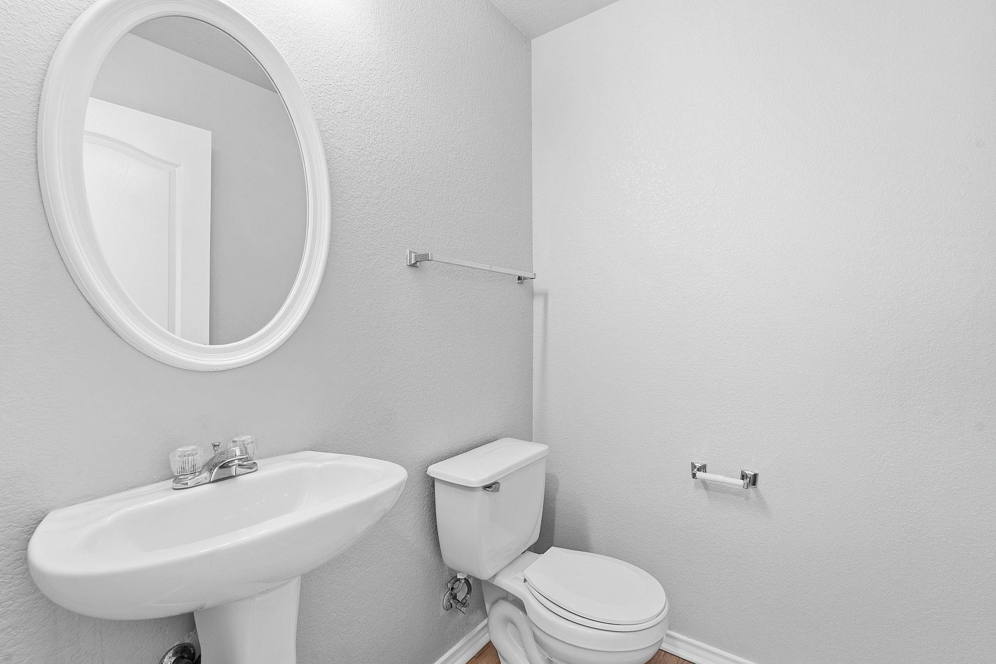6736 Cornish Hen LN
