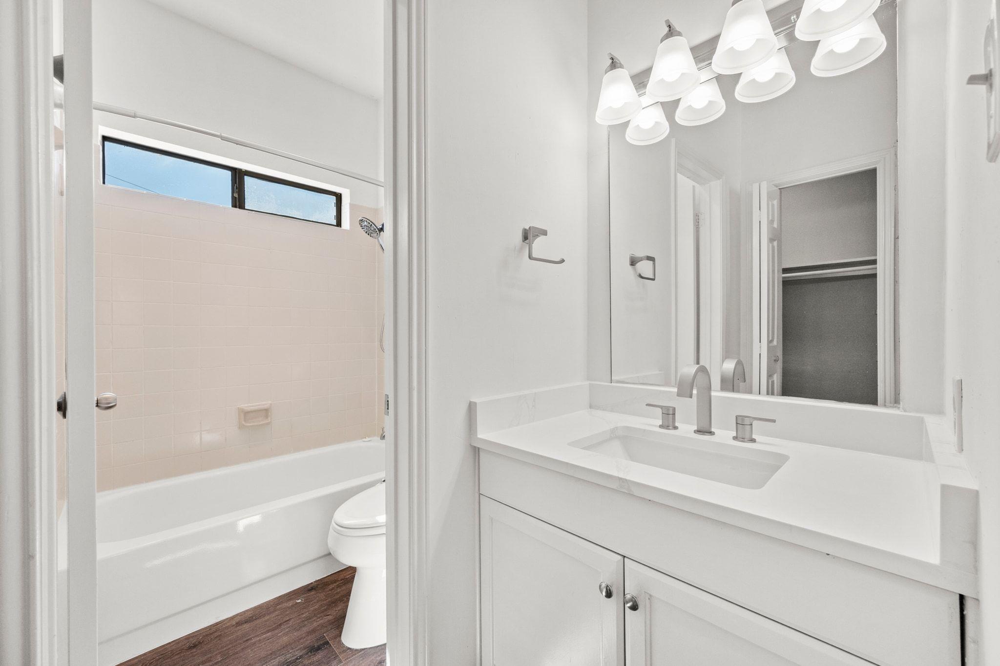 3001 Cedar ST # A313