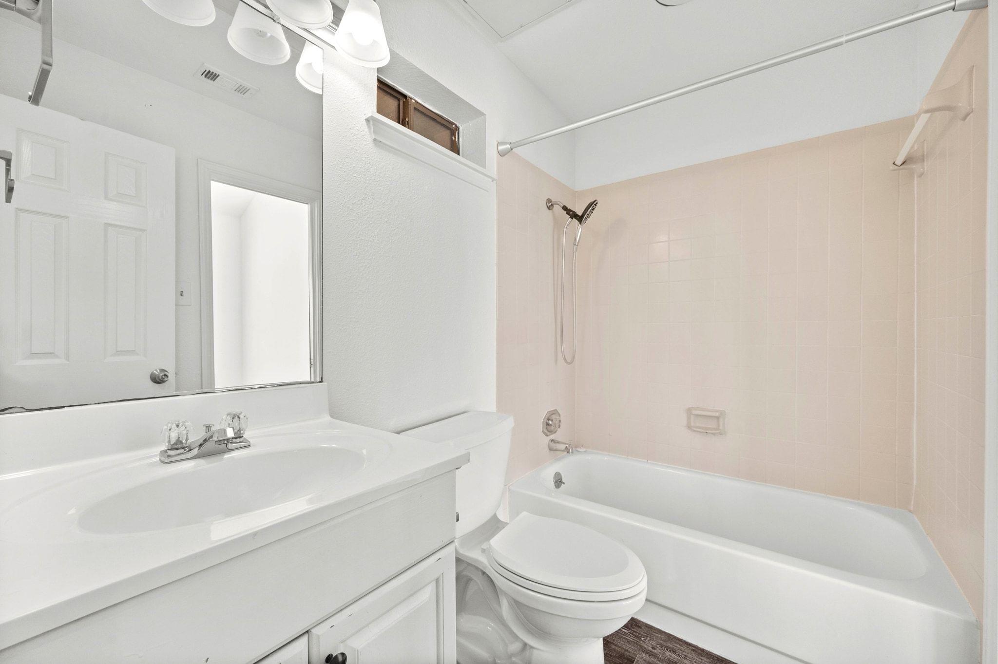 3001 Cedar ST # A313