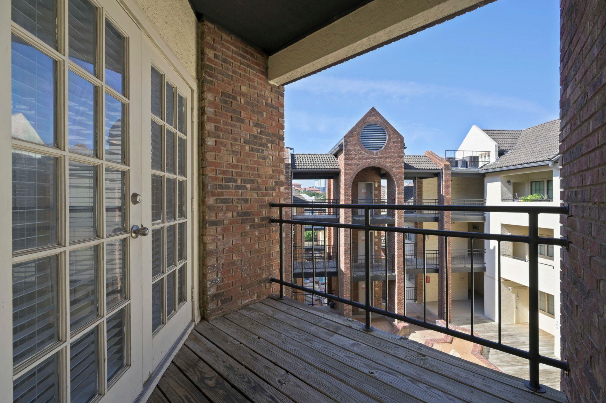 3001 Cedar ST # A313