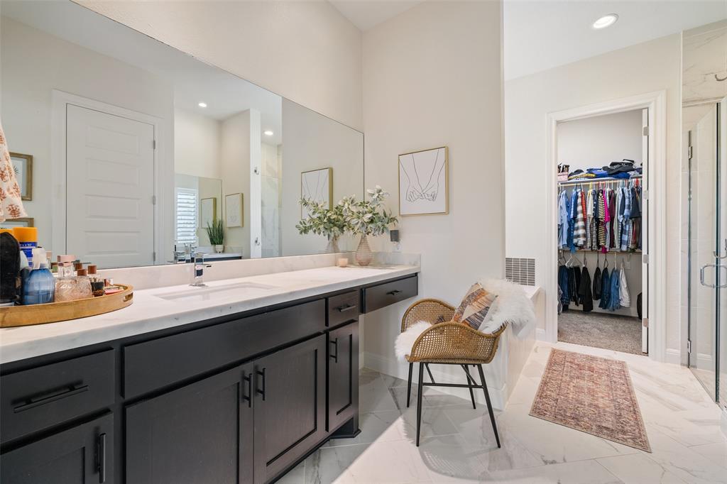 5116 Diamante DR