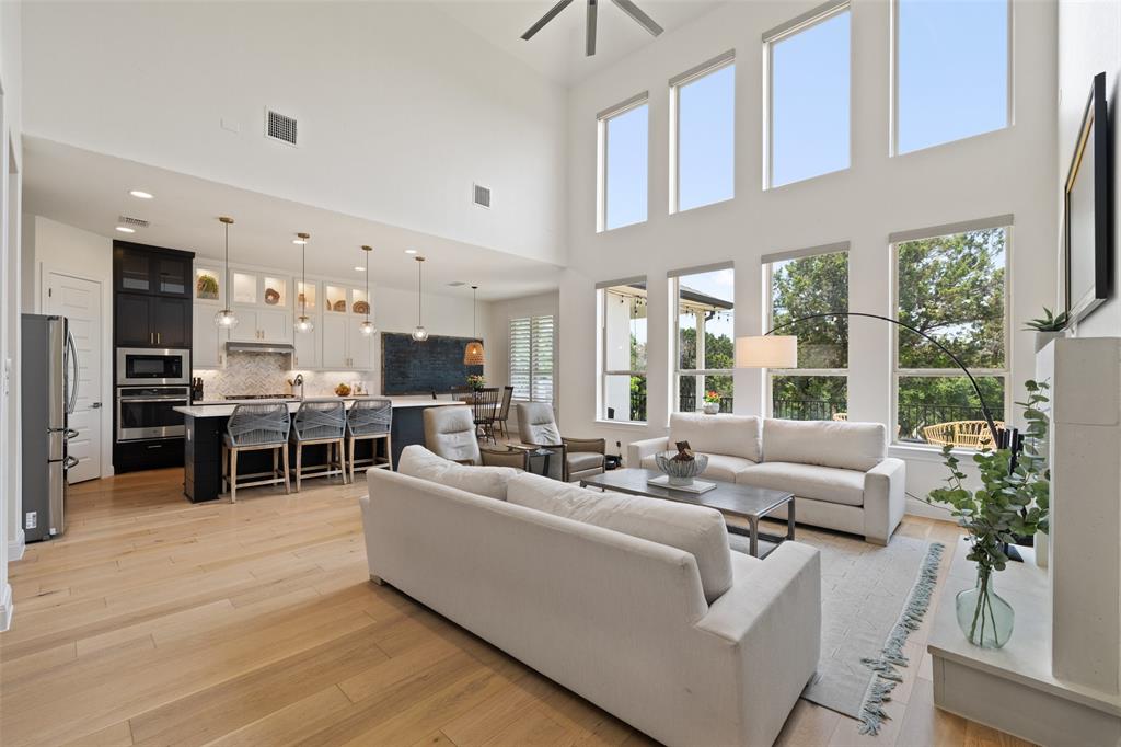 5116 Diamante DR