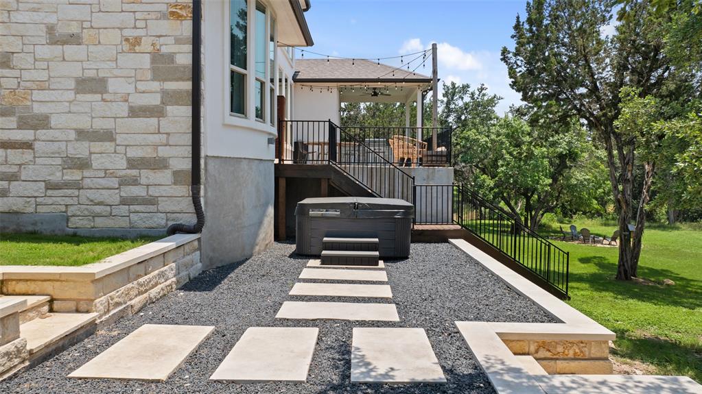 5116 Diamante DR