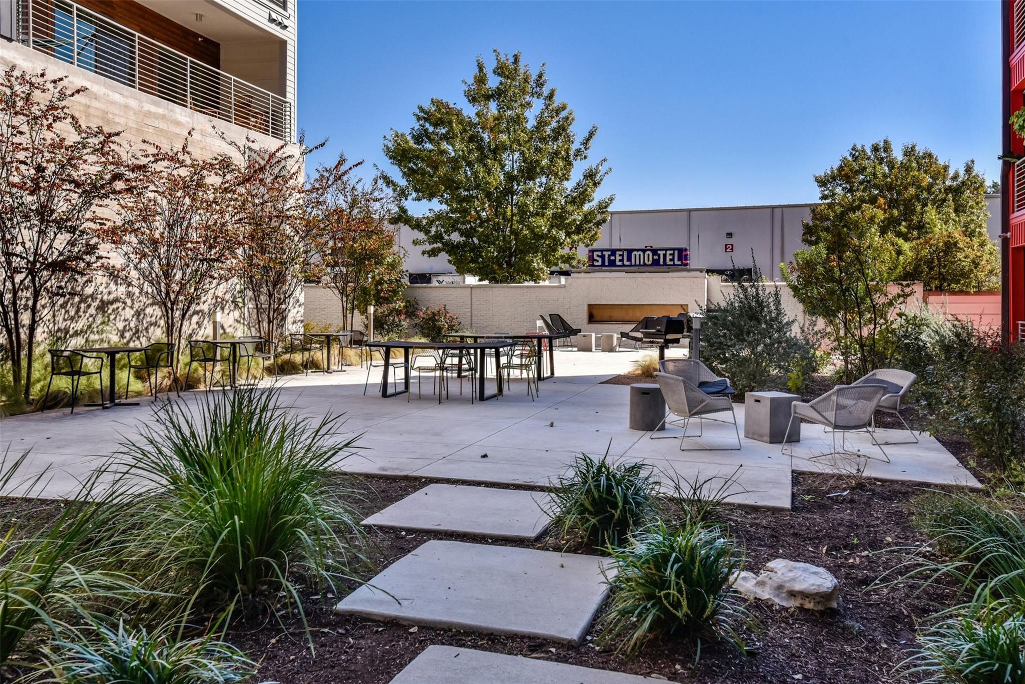 4361 S Congress Ave # 333