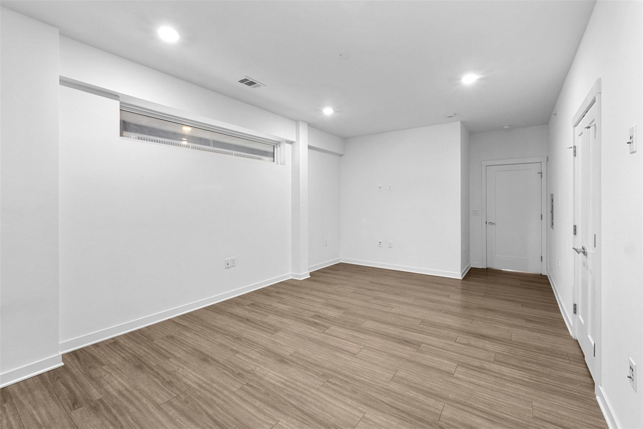 4361 S Congress Ave # 333