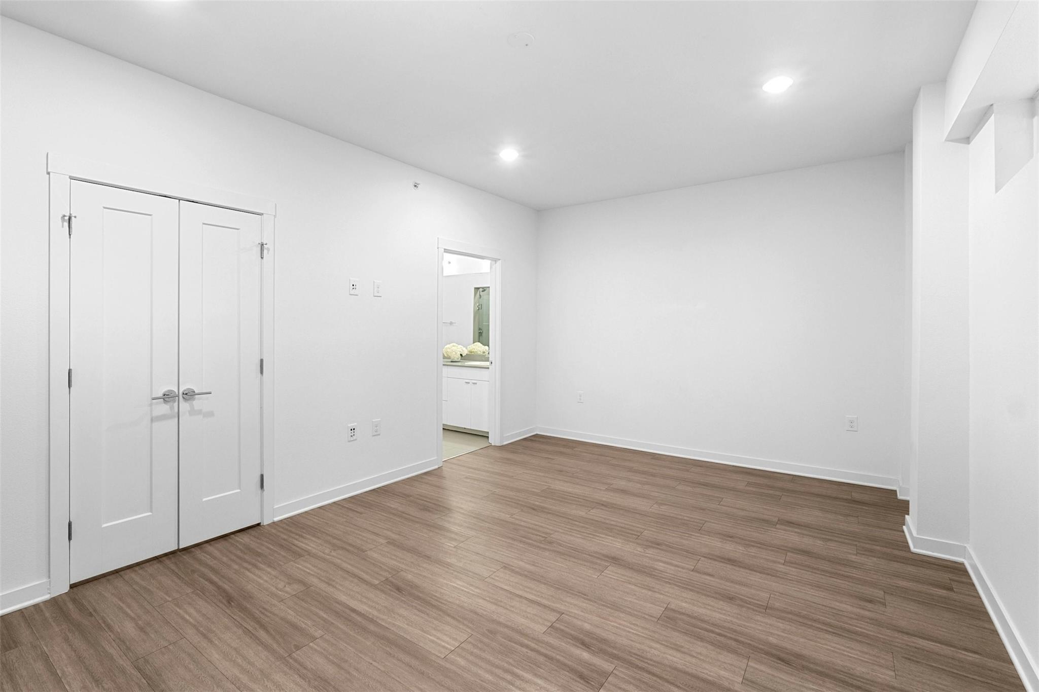 4361 S Congress Ave # 333
