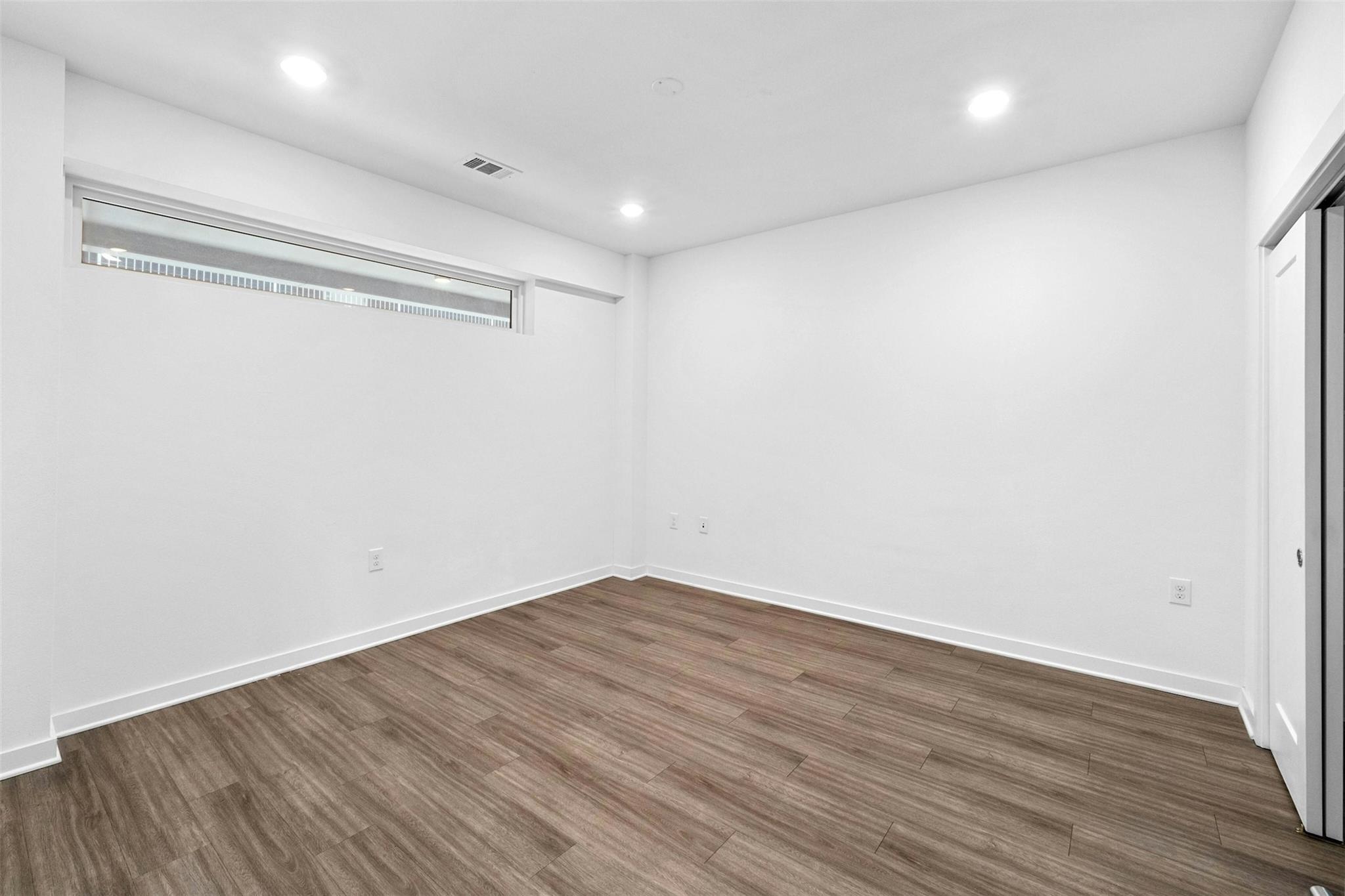 4361 S Congress Ave # 333