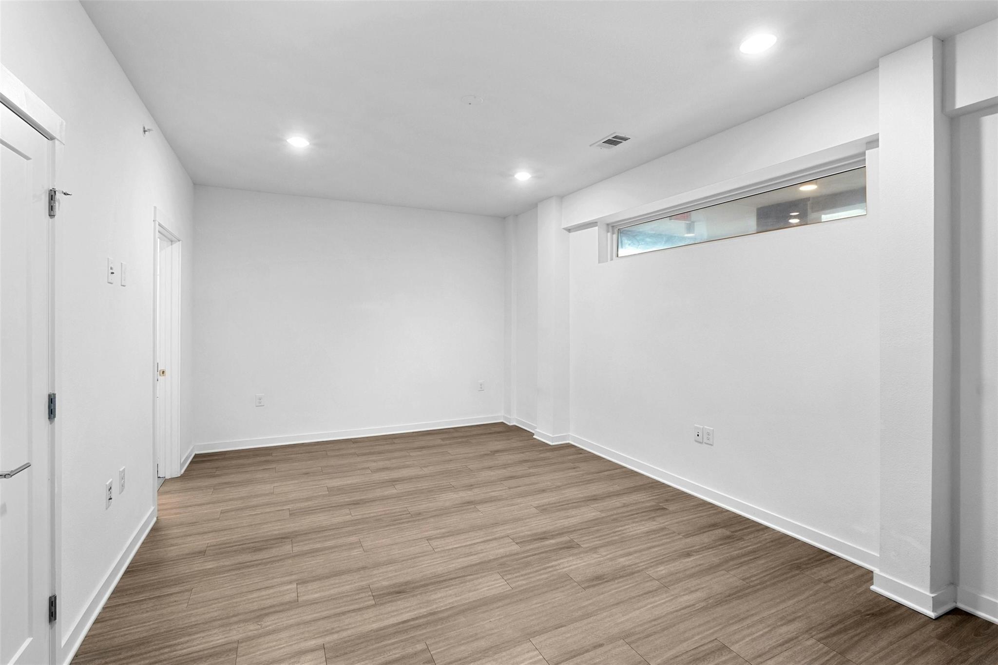 4361 S Congress Ave # 333