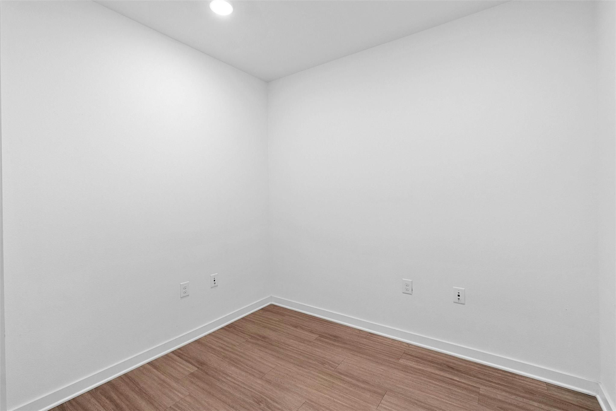 4361 S Congress Ave # 333