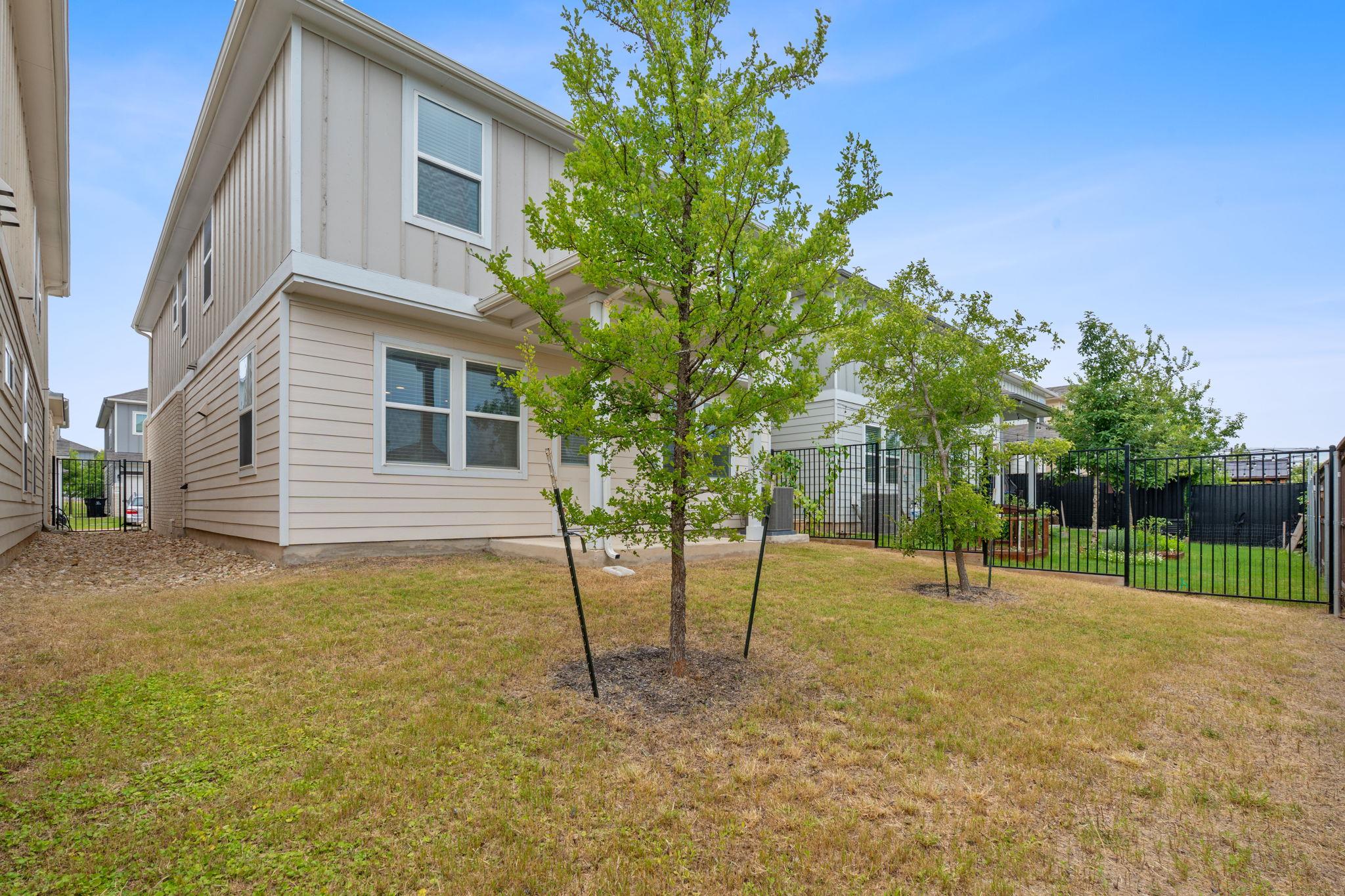 1213 Devon Stetson PL