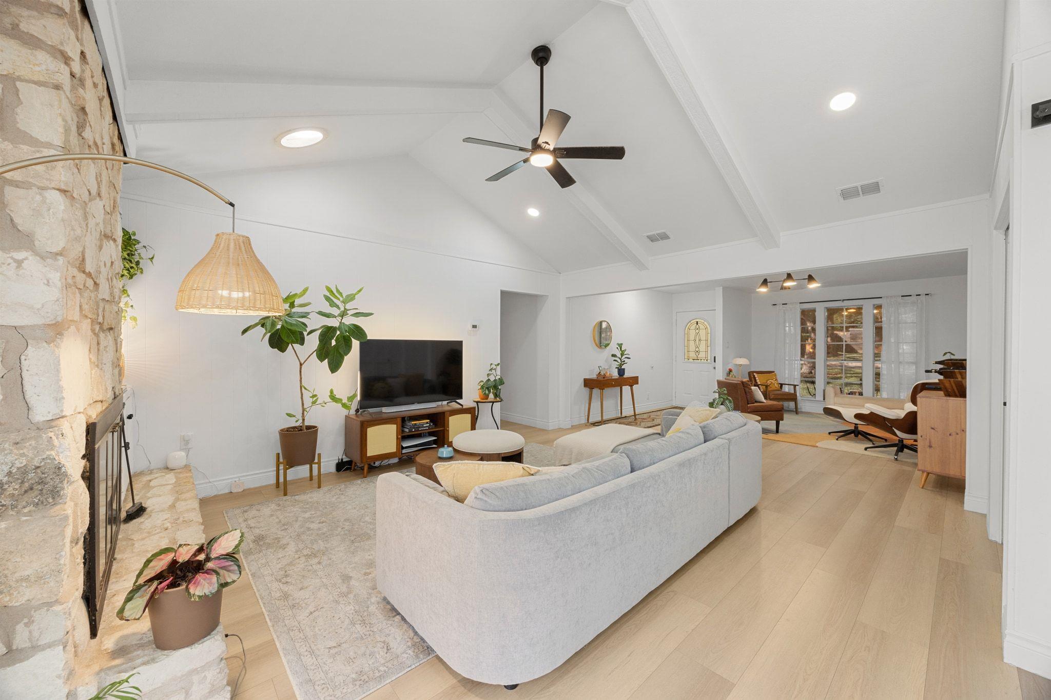 1514 Desert Quail LN
