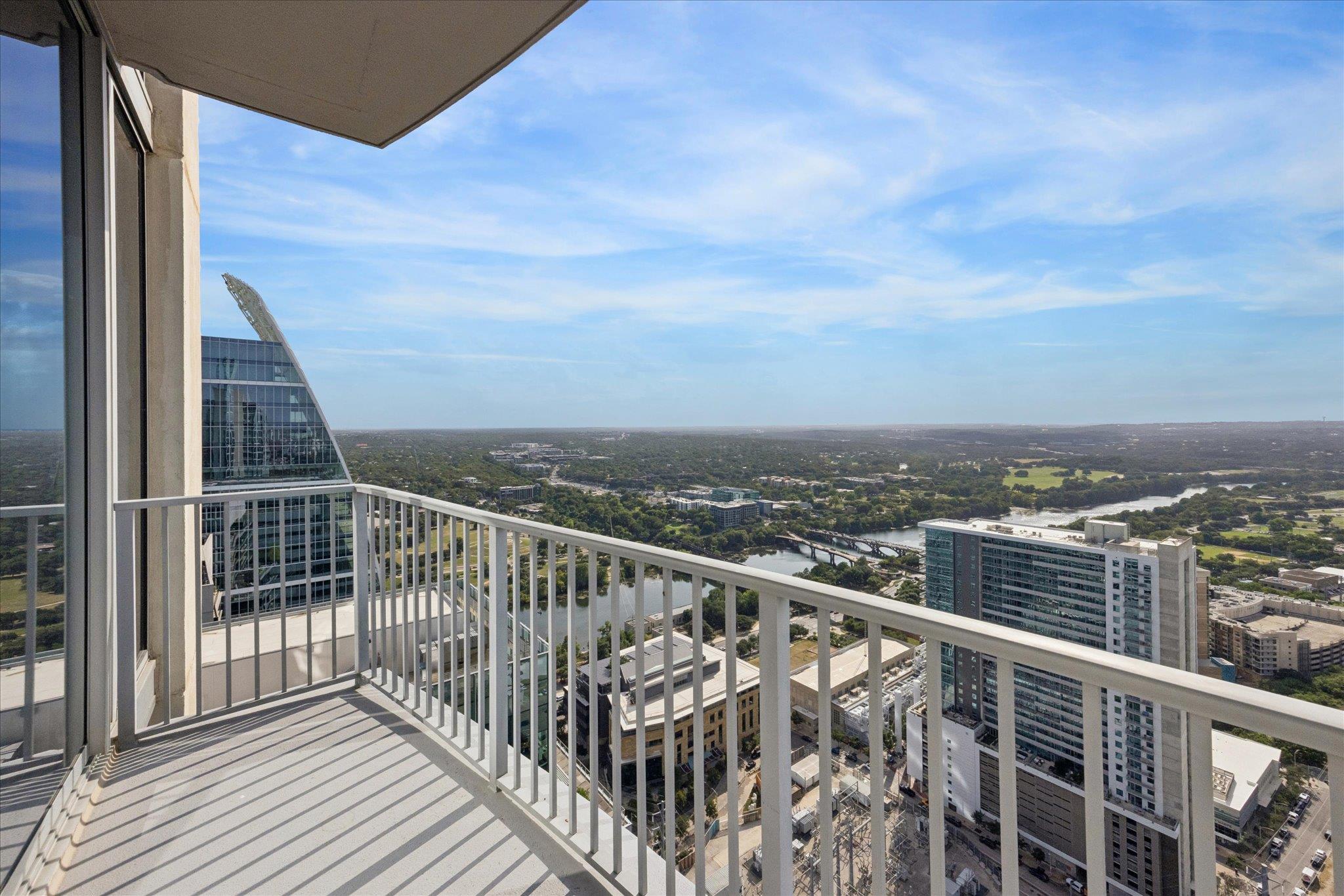 360 Nueces ST # 4202