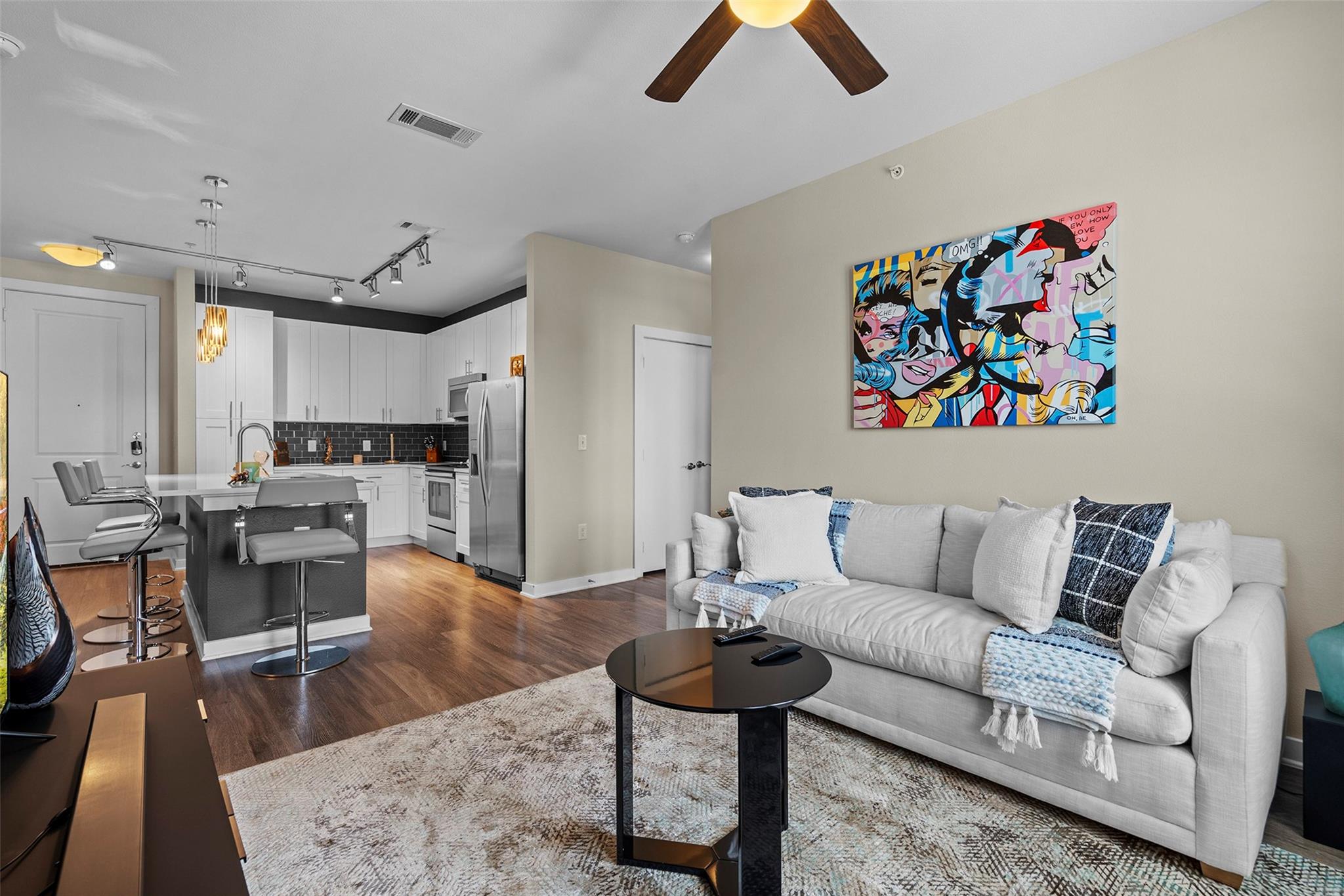 1900 Barton Springs RD # 5027