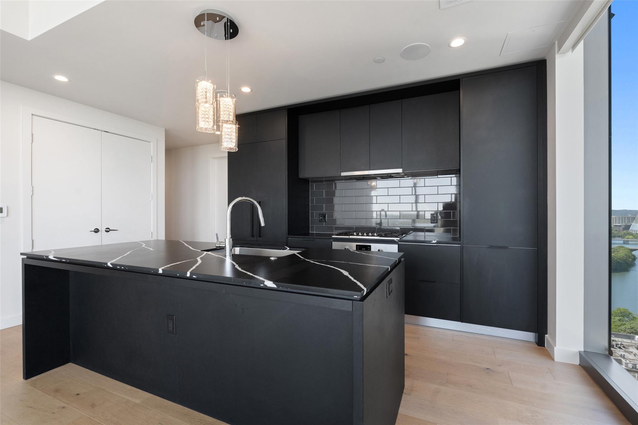 44 East Ave # 2307