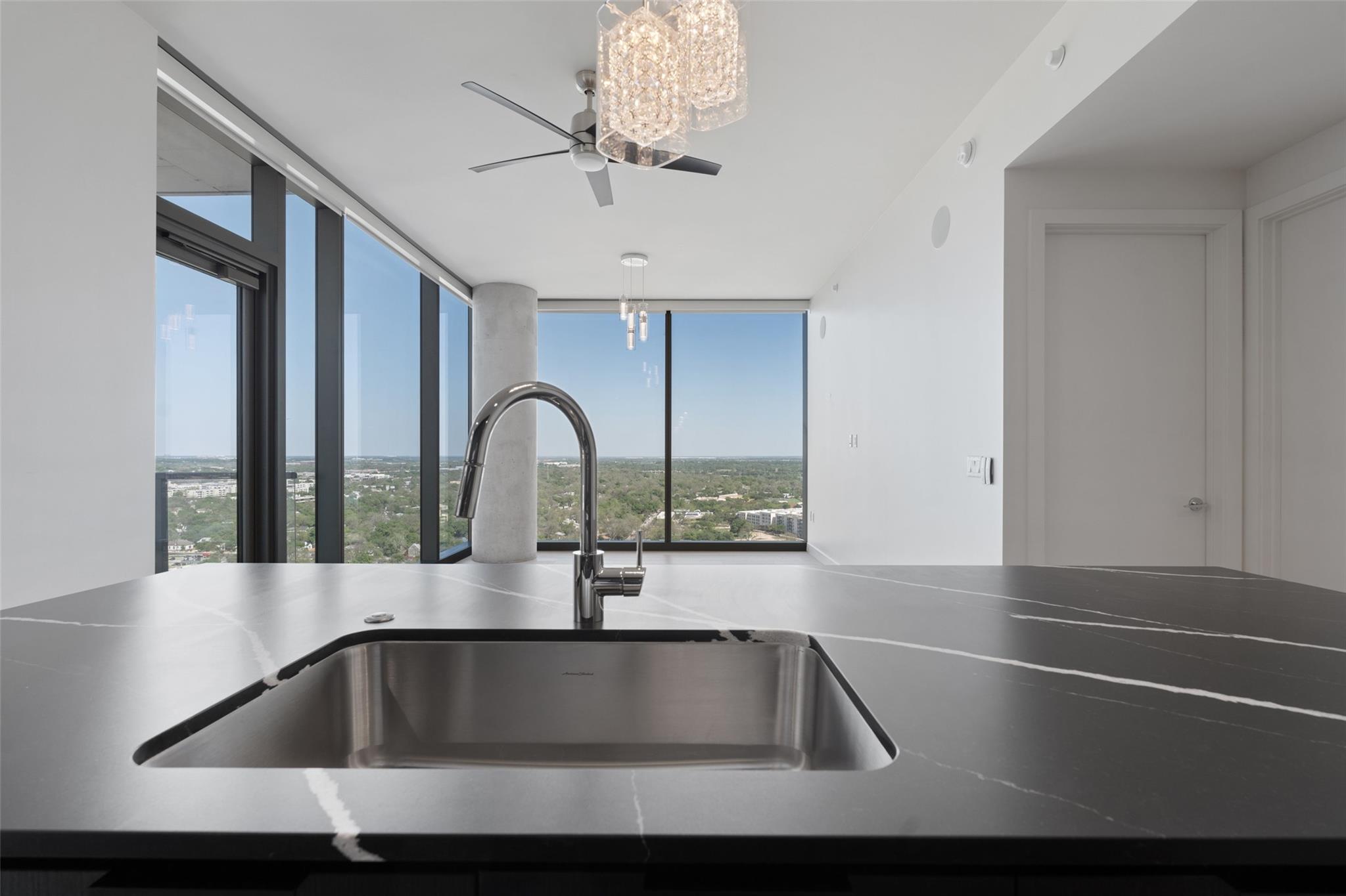 44 East Ave # 2307