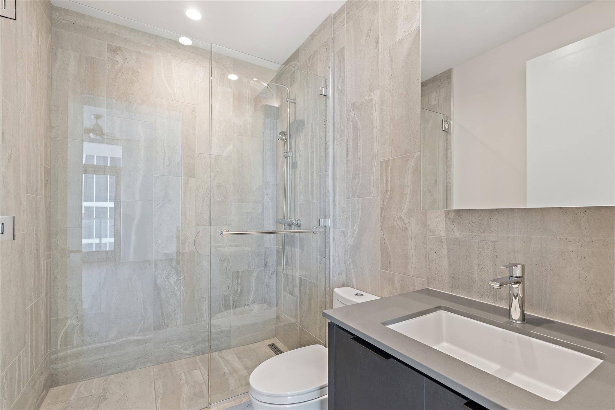44 East Ave # 2307