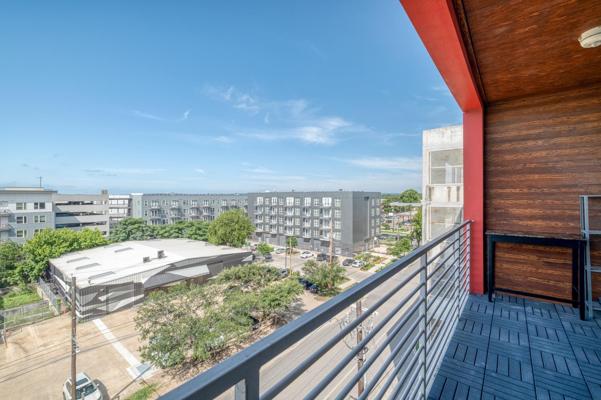 4361 S Congress Ave # 527