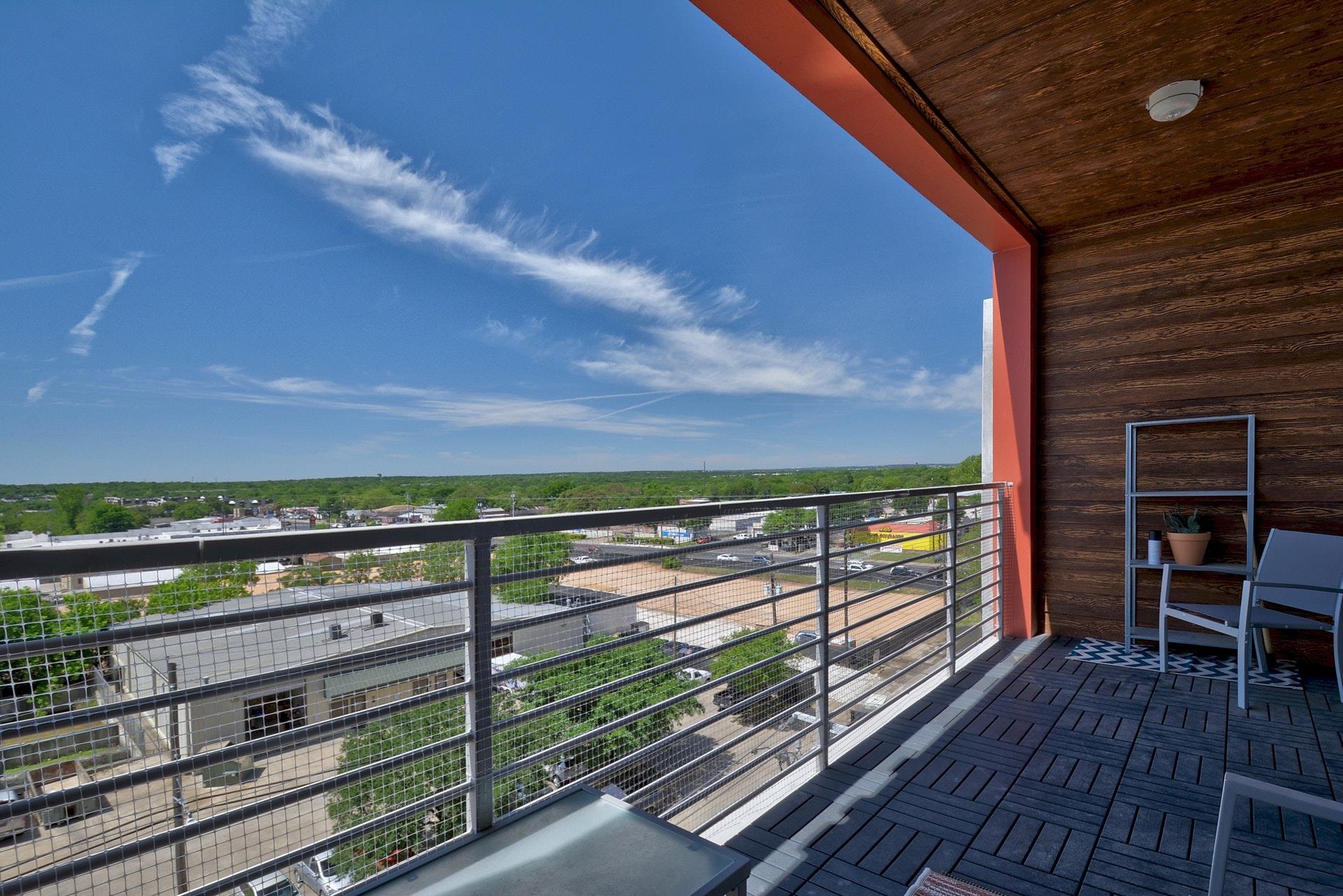 4361 S Congress Ave # 527