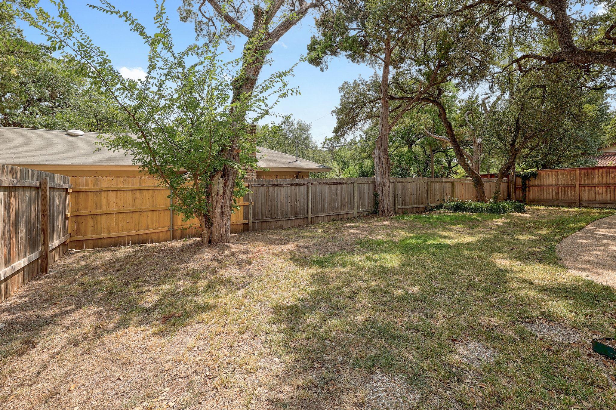 3601 Peregrine Falcon DR, Austin