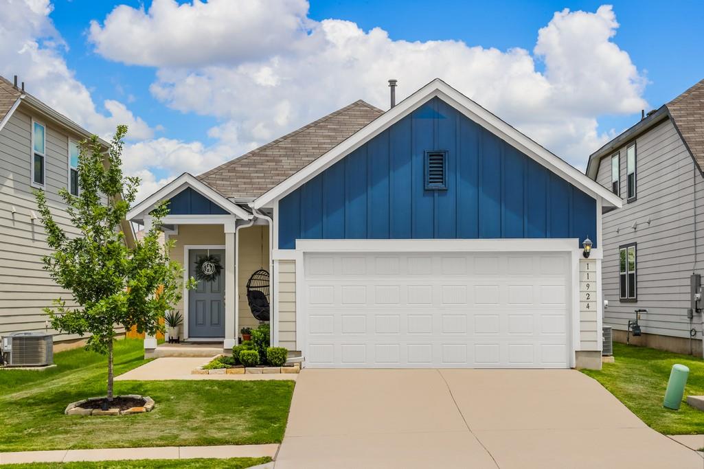11924 Coyote Call WAY