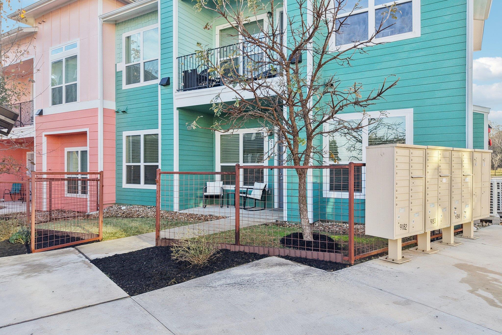 8601 W Gate BLVD # 4104