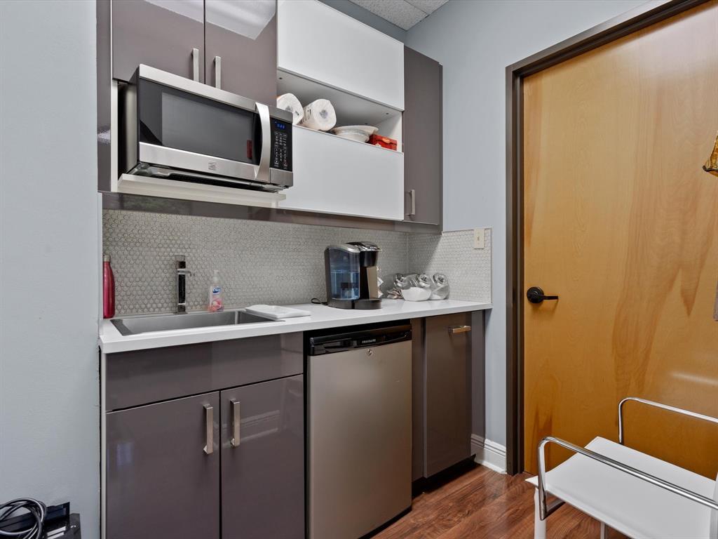 11675 Jollyville RD Unit: 2