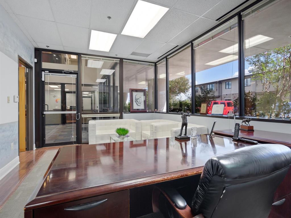 11675 Jollyville RD Unit: 2