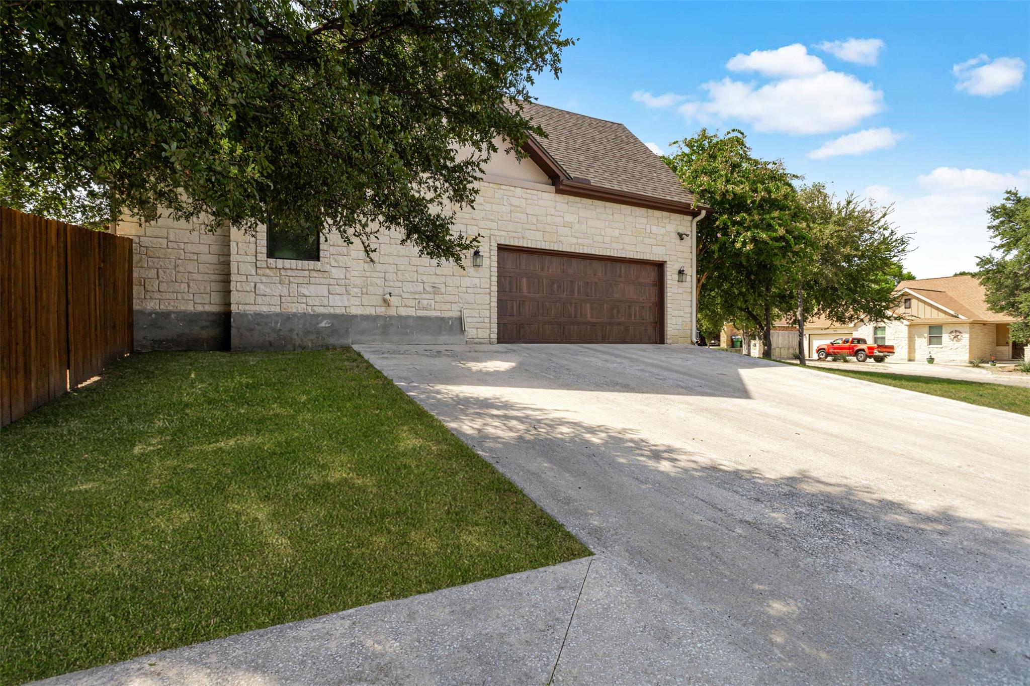 510 Woodland Park DR