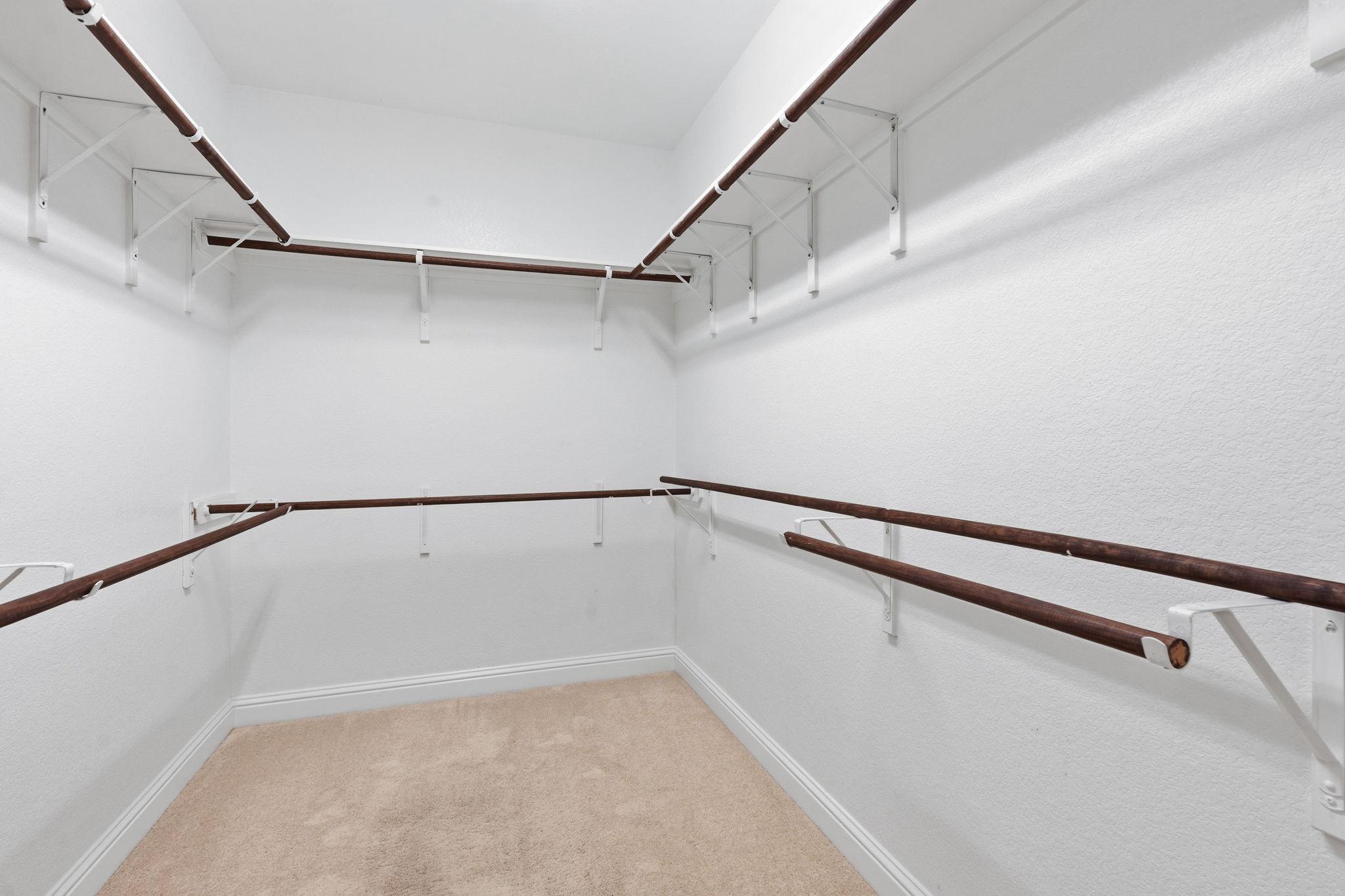 9205 Villa Norte DR