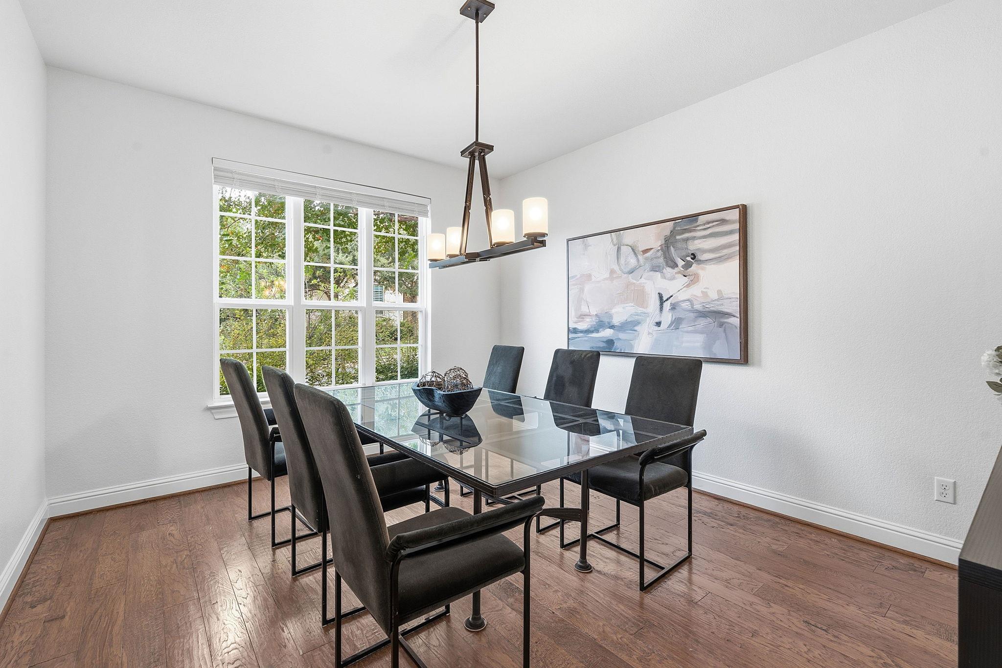 9205 Villa Norte DR