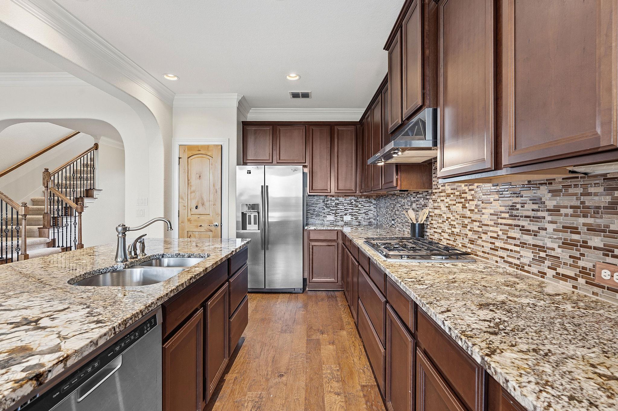 9205 Villa Norte DR