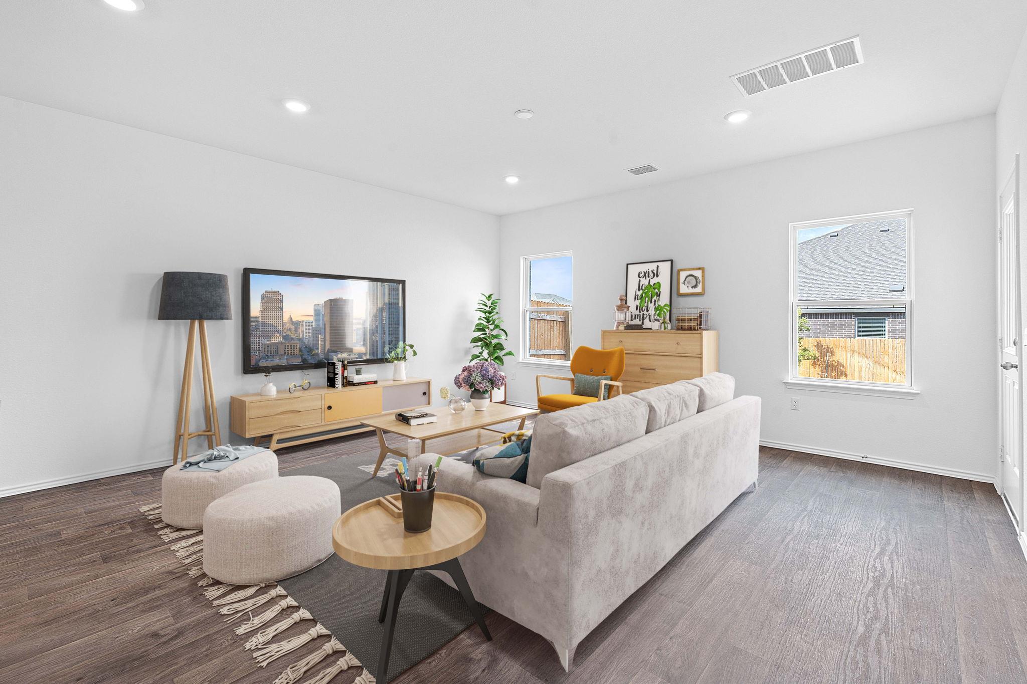 18500-B Empire PATH, Manor