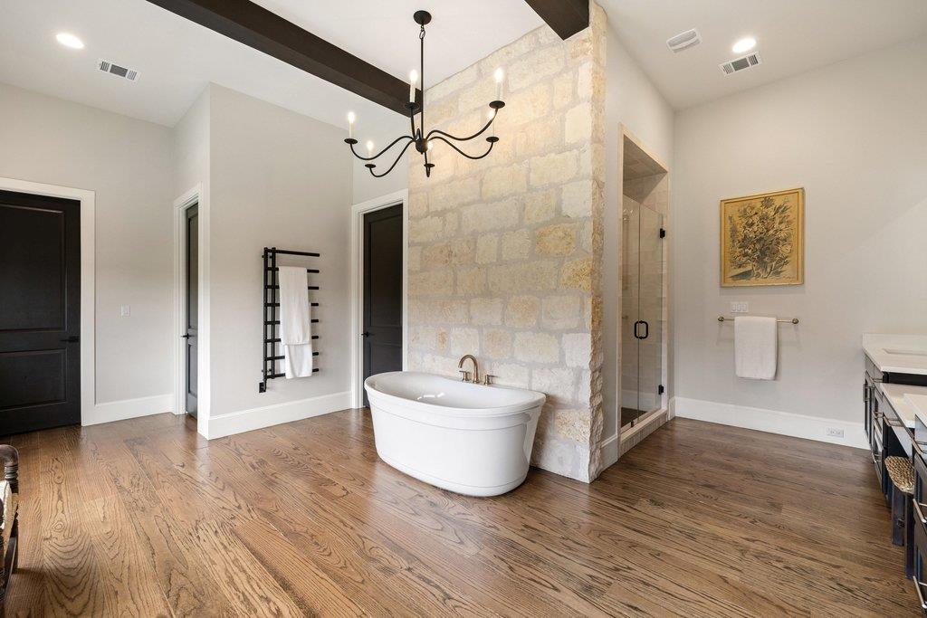 4001 Tejon CIR