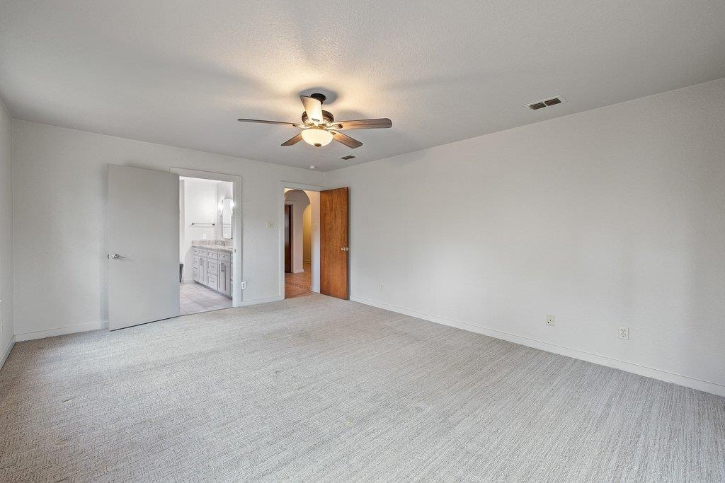136 Philly CT