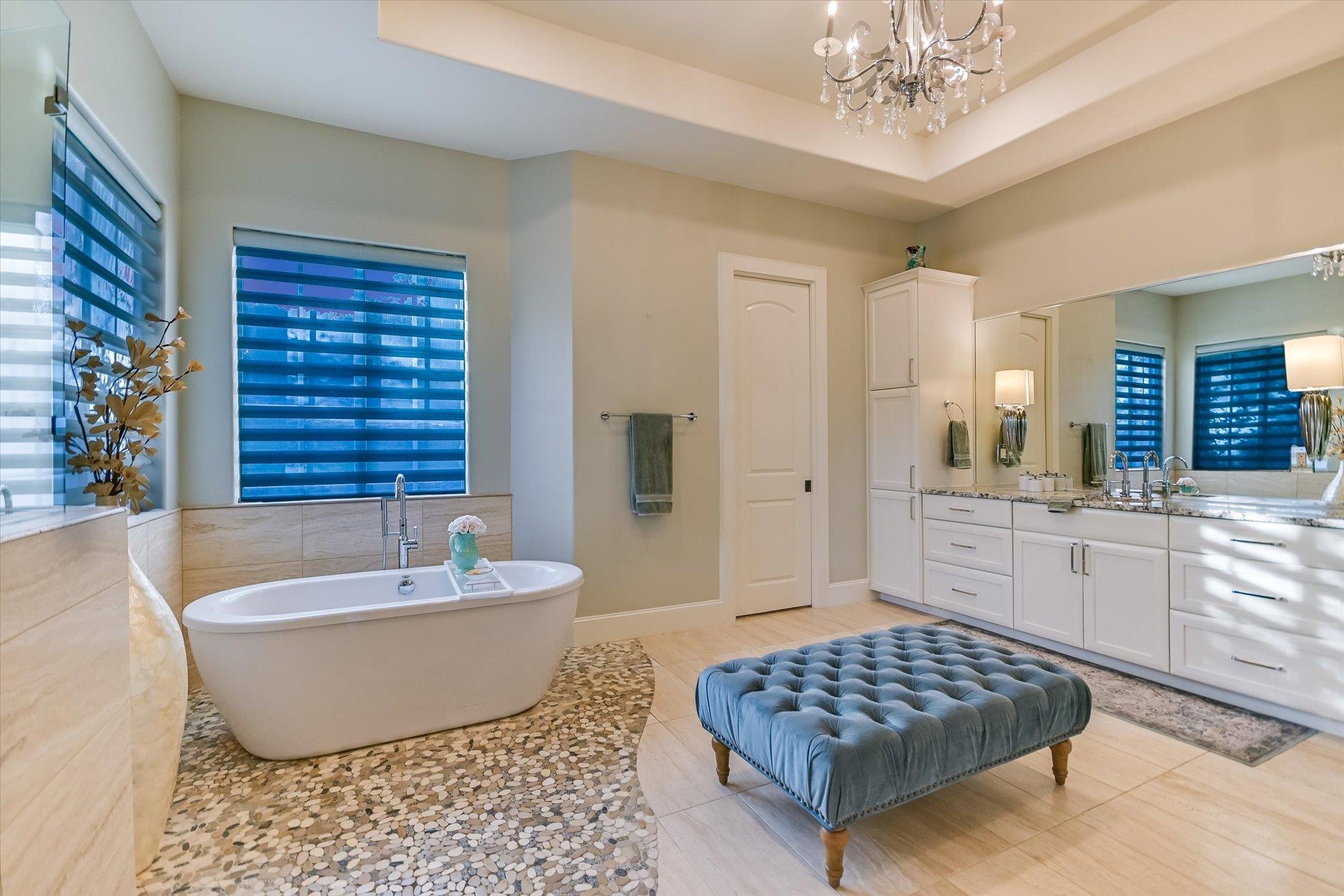 4127 Lago Viento DR