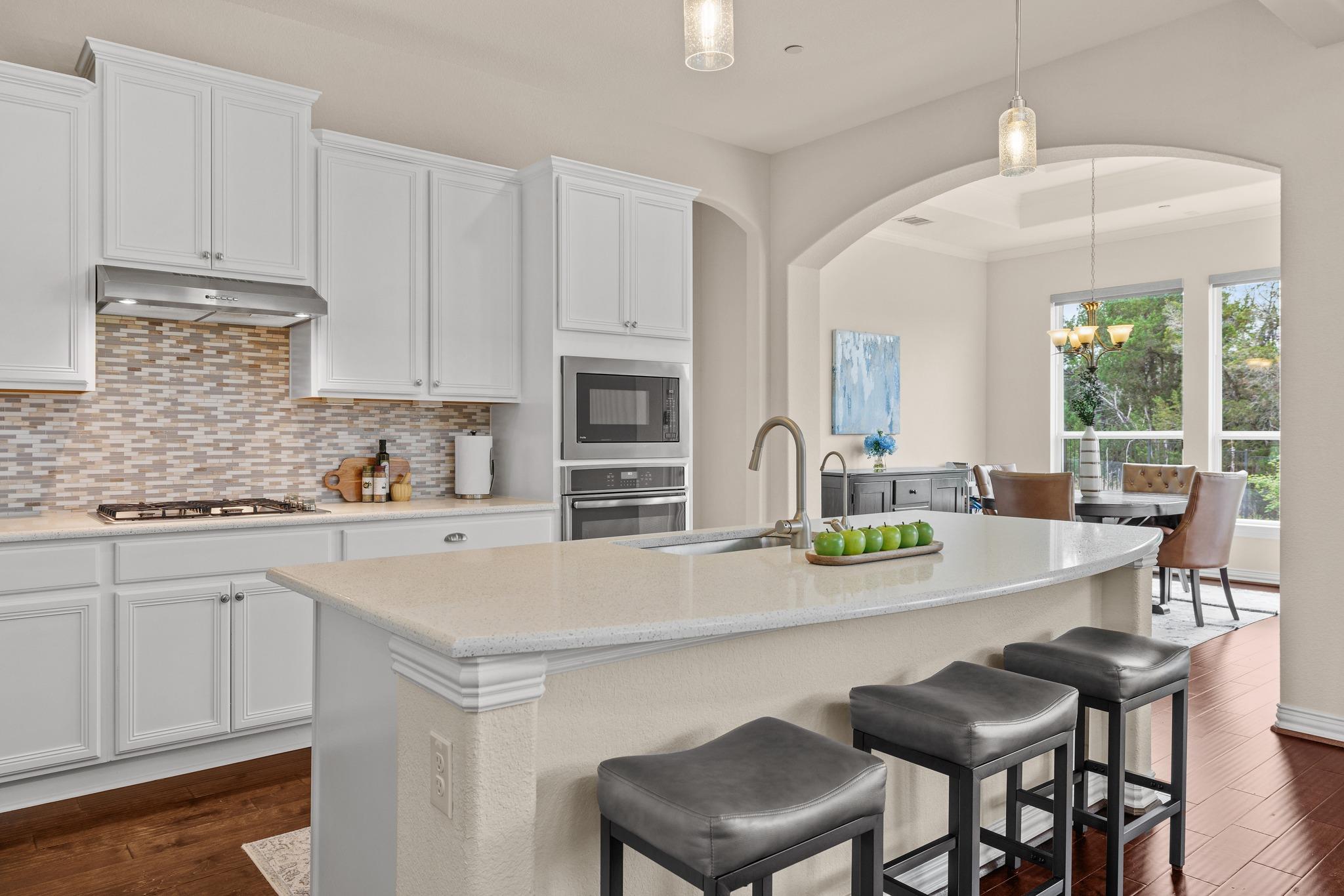 3914 Logan Ridge DR