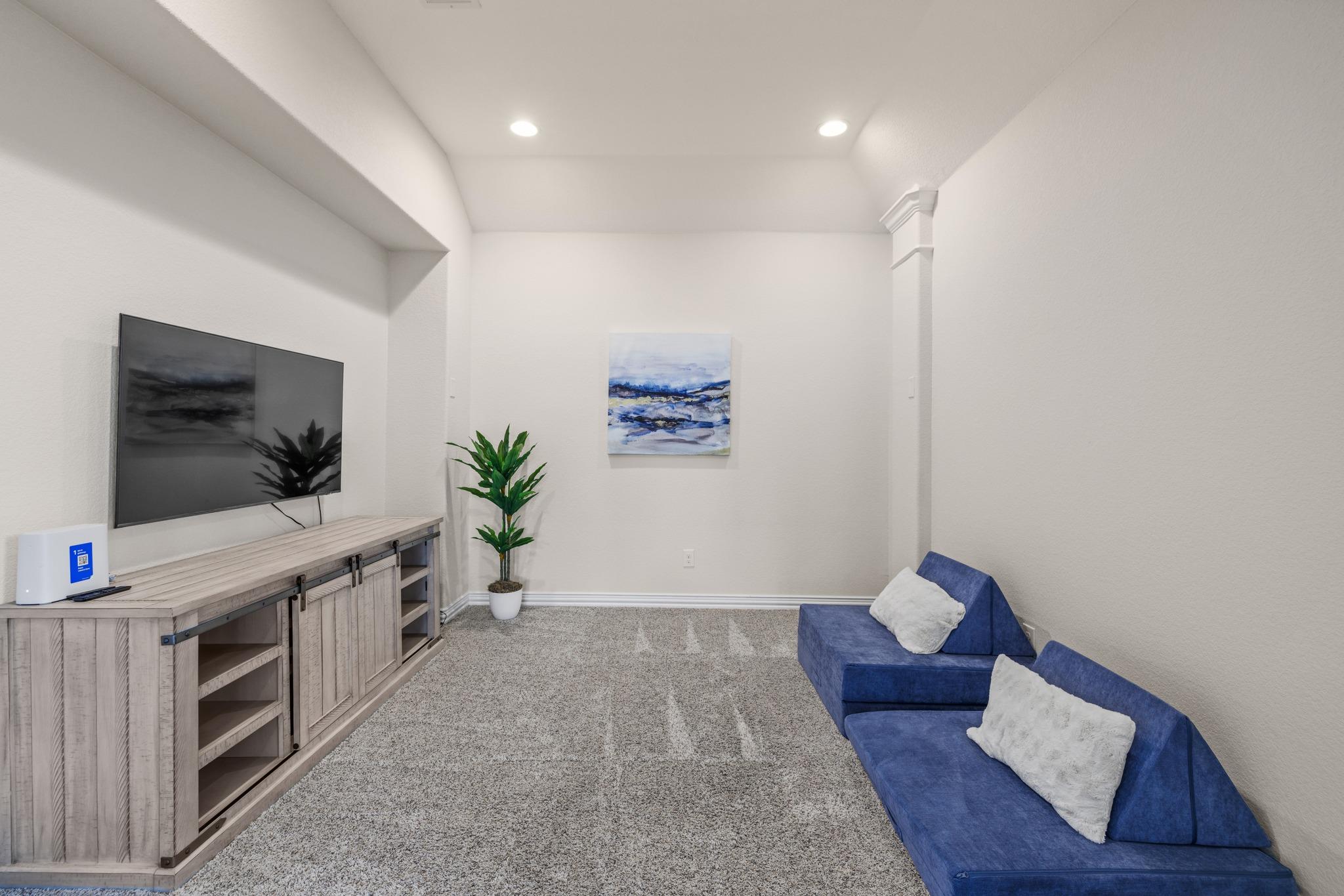 3914 Logan Ridge DR