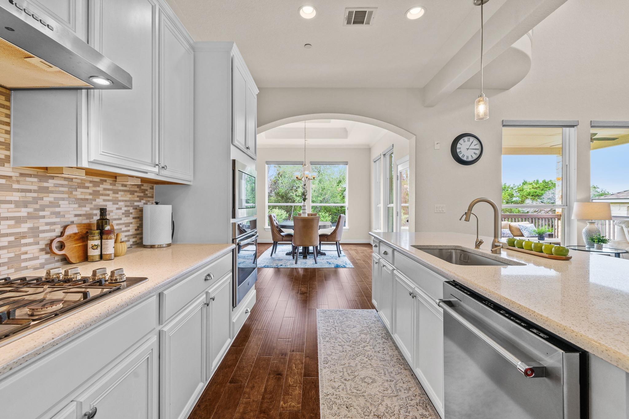3914 Logan Ridge DR