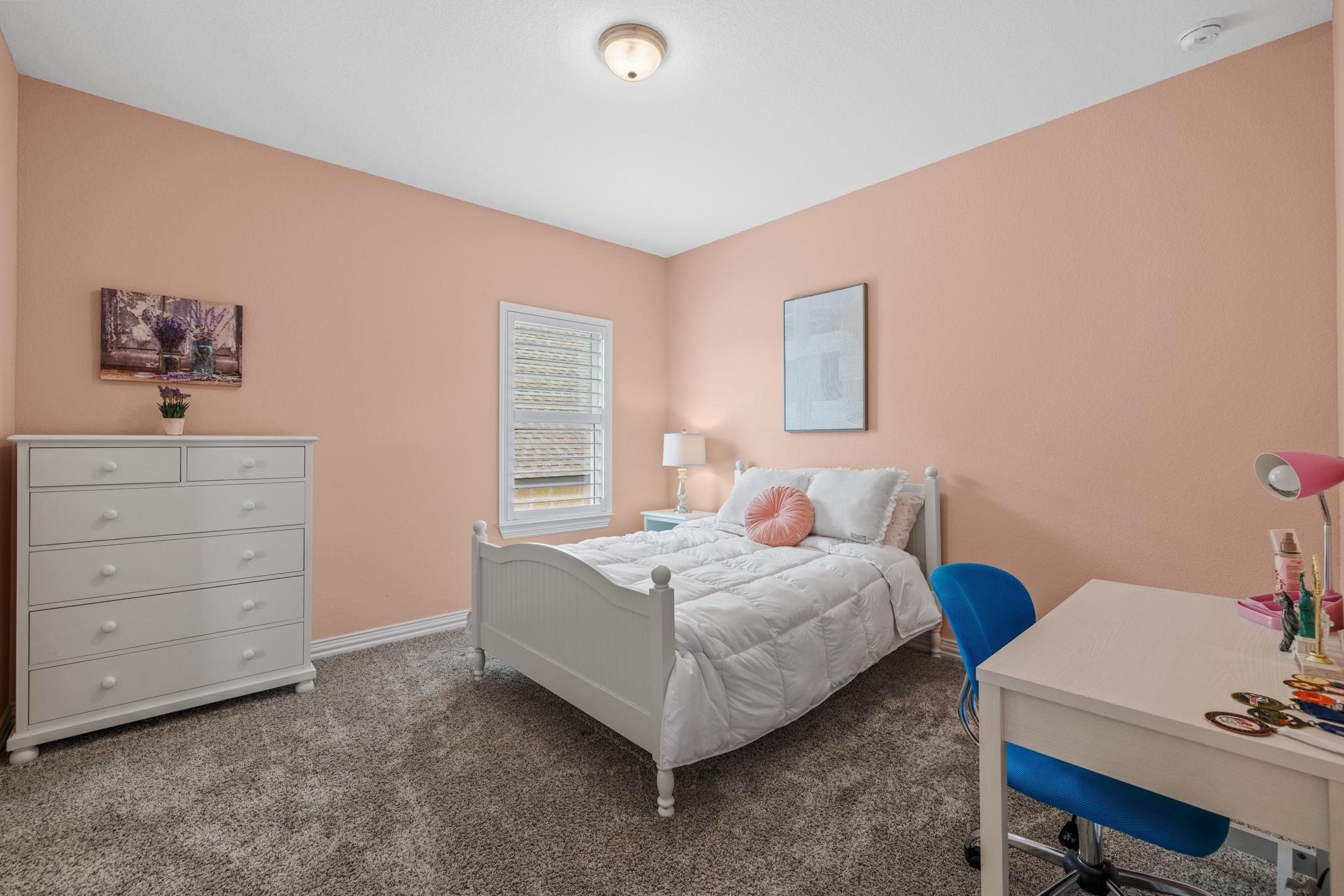 3914 Logan Ridge DR