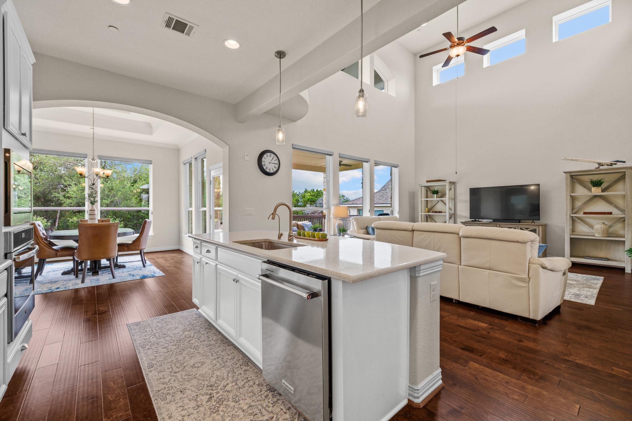 3914 Logan Ridge DR