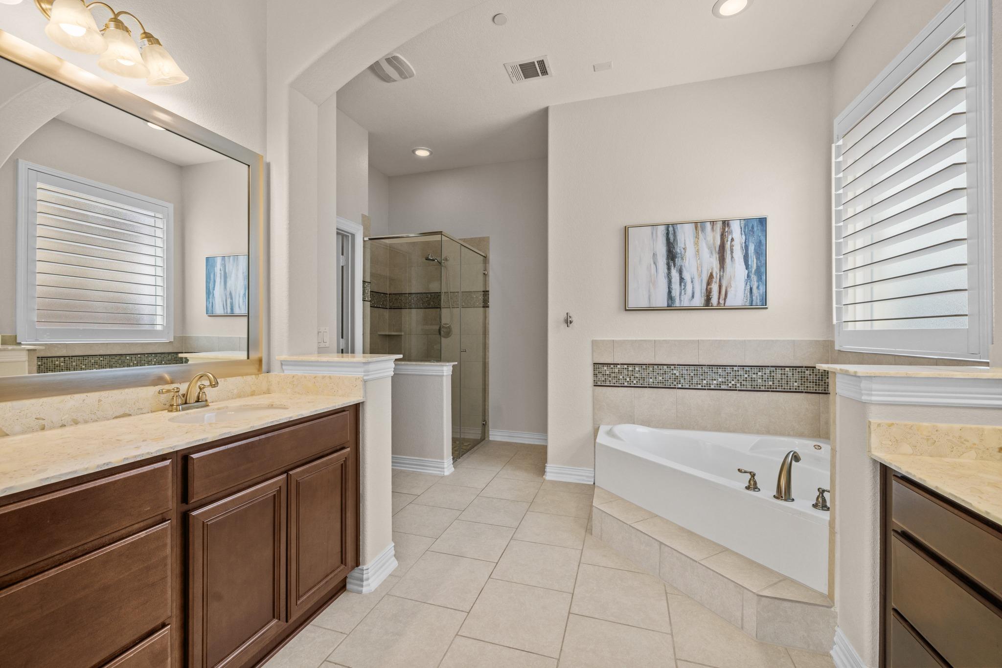 3914 Logan Ridge DR