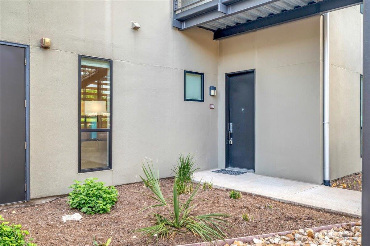 1101 Ivean Pearson RD # A102