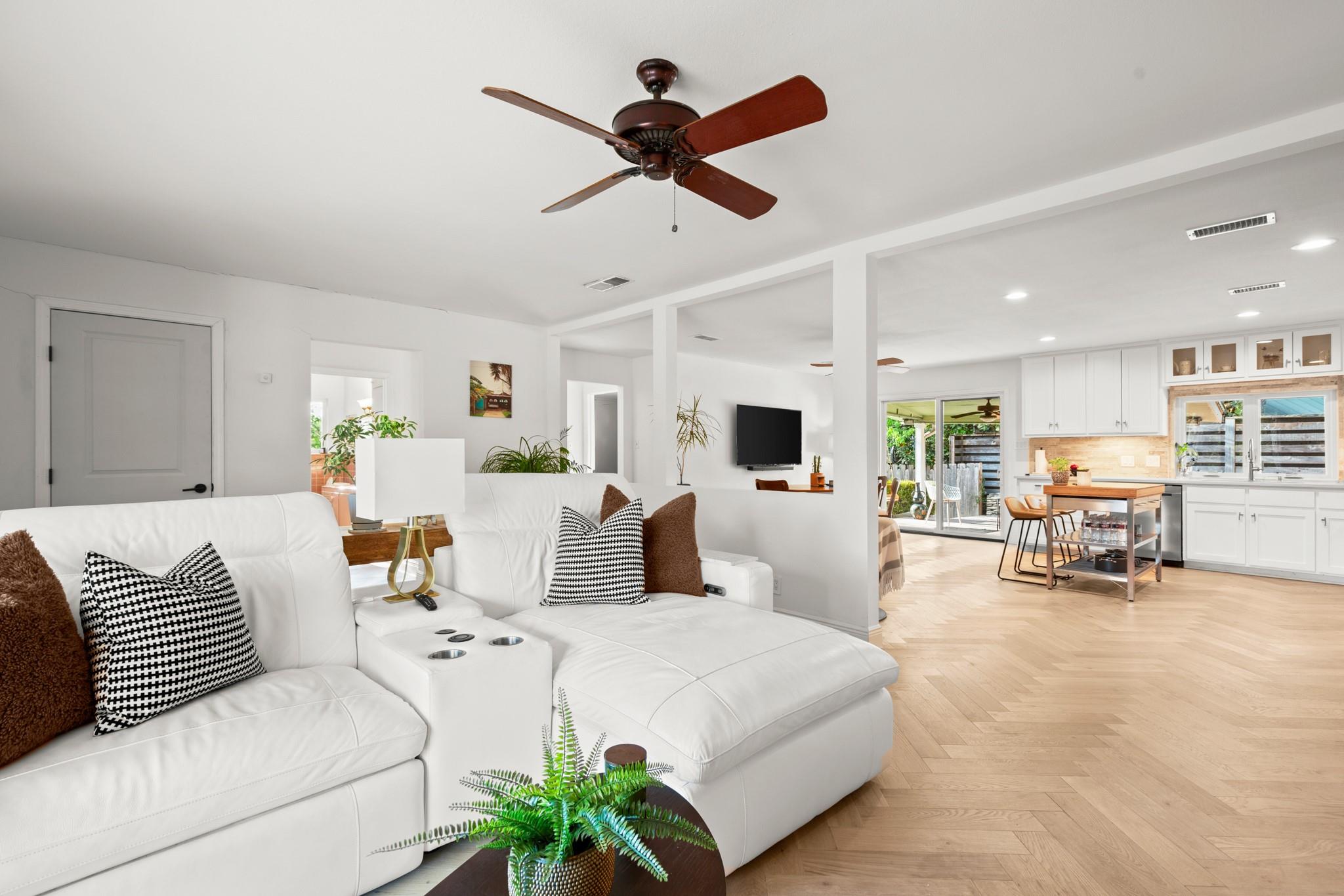 1617 Elmhurst DR, Austin