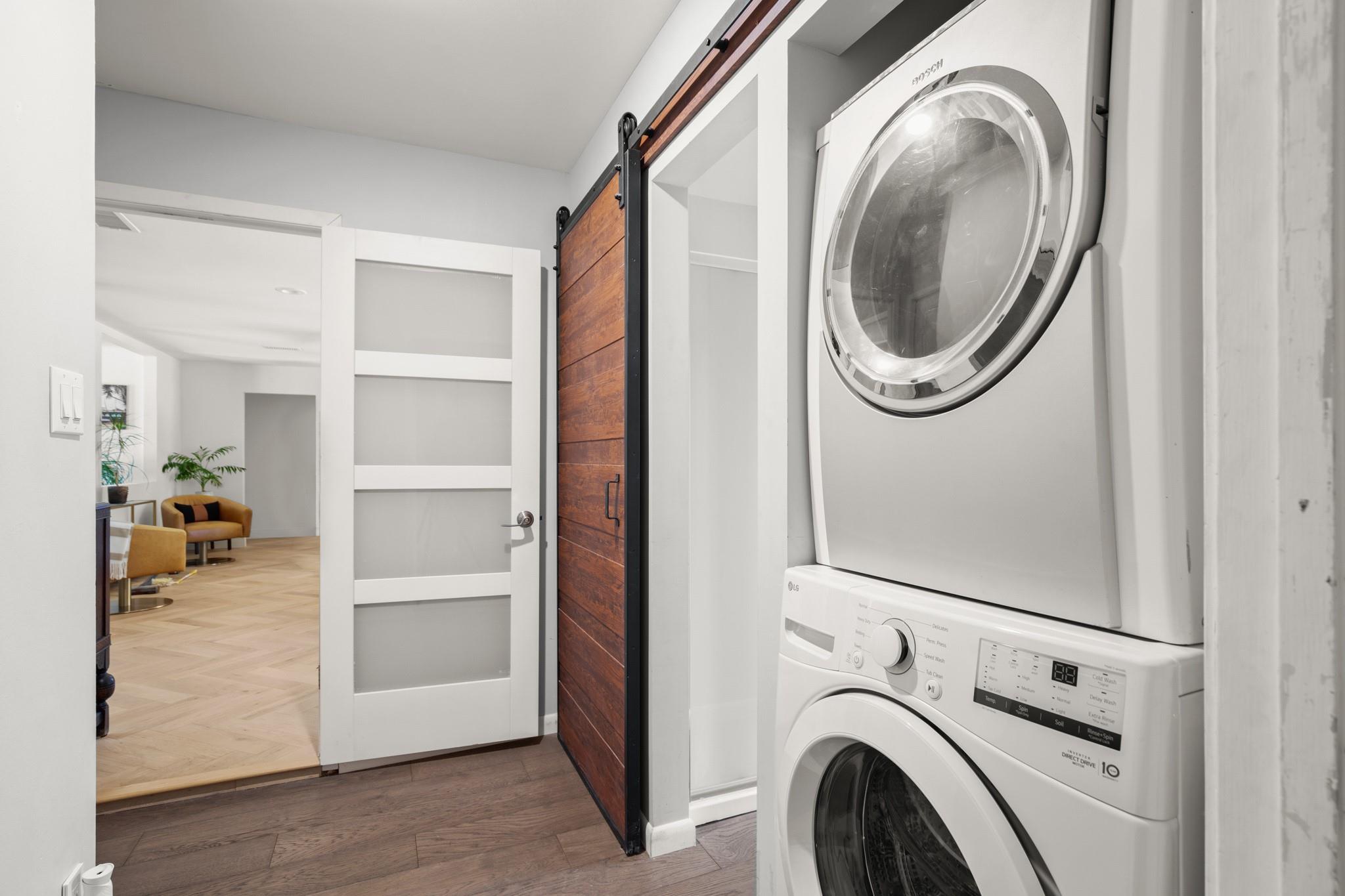 1617 Elmhurst DR, Austin