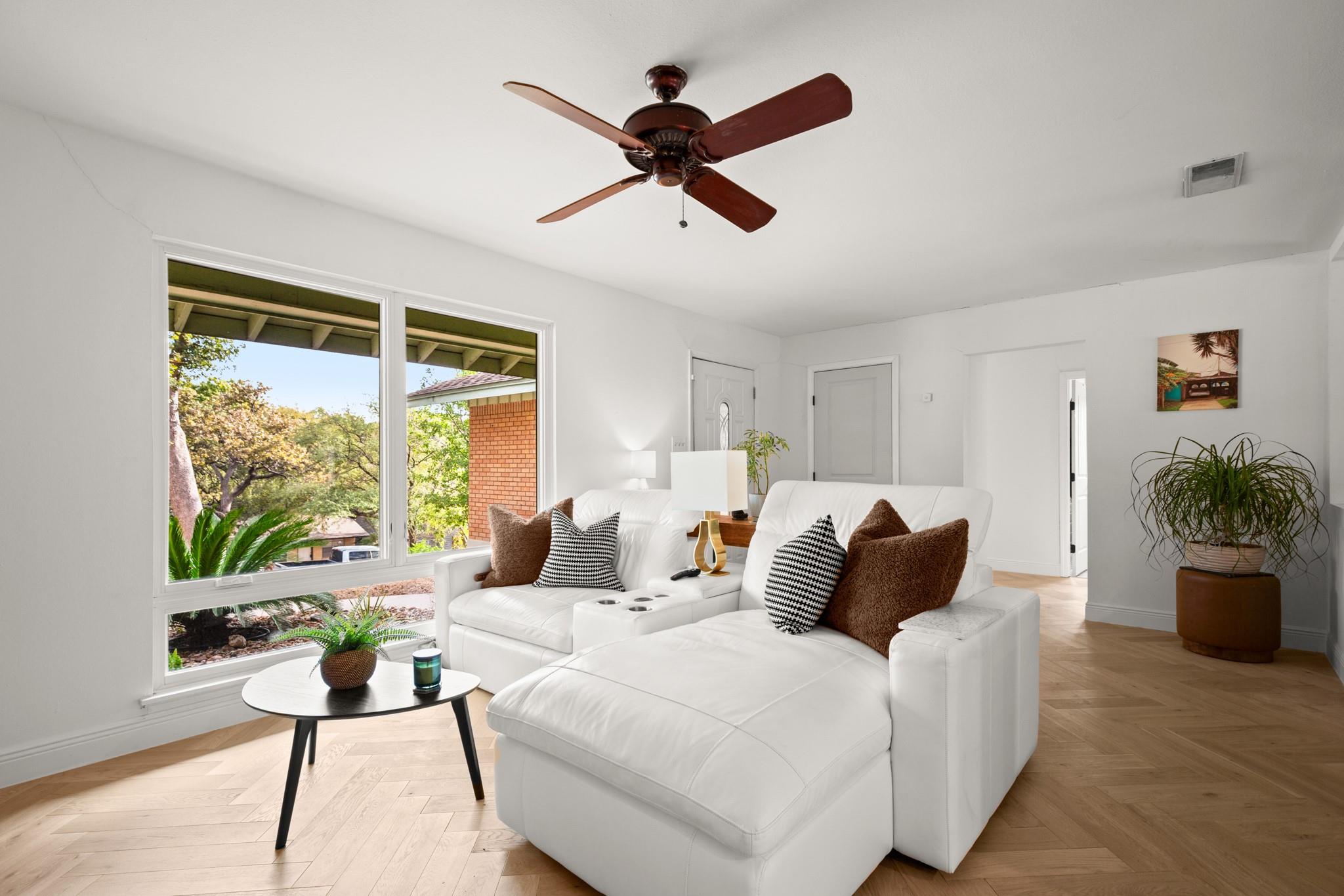 1617 Elmhurst DR, Austin