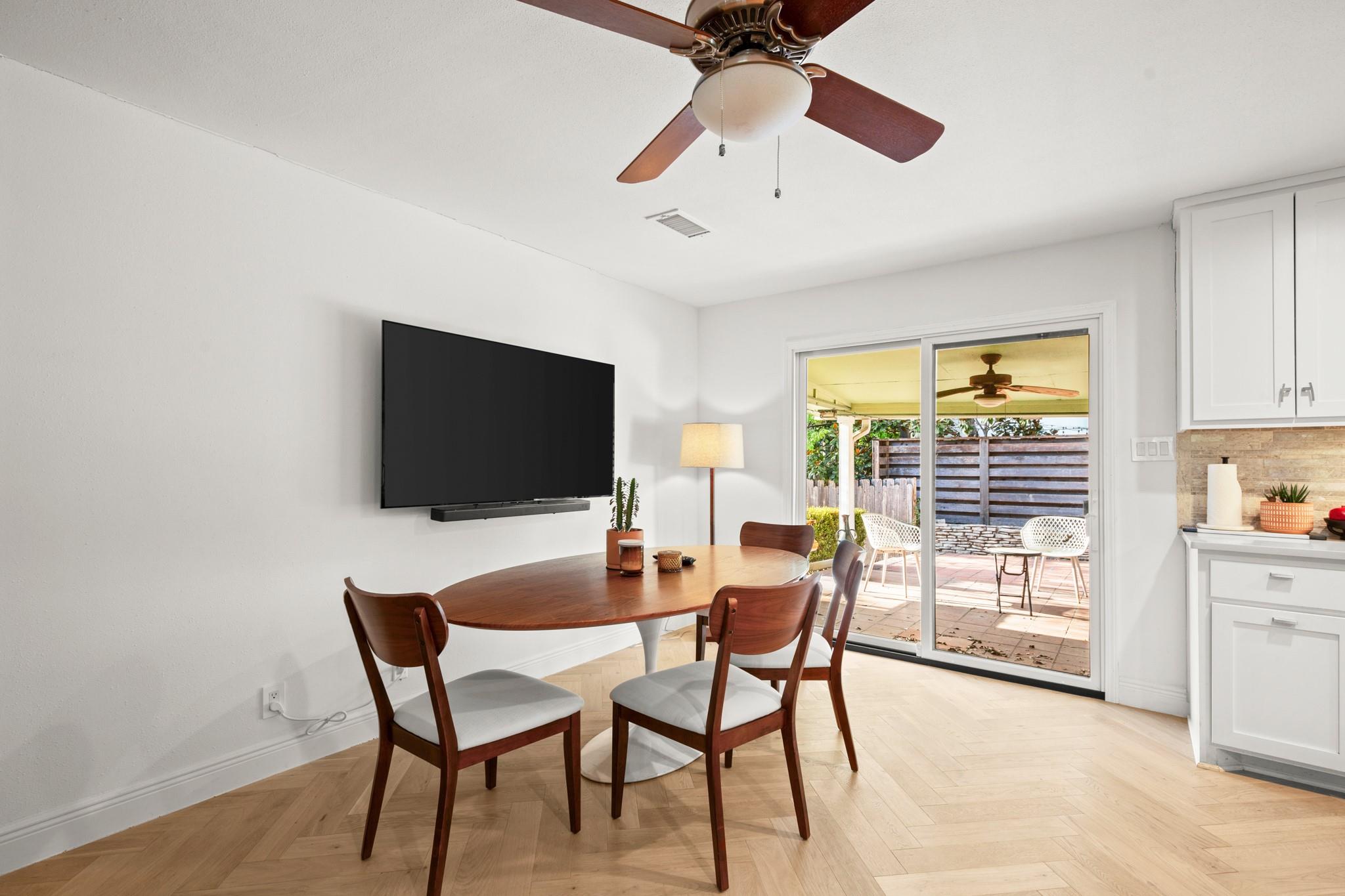 1617 Elmhurst DR, Austin