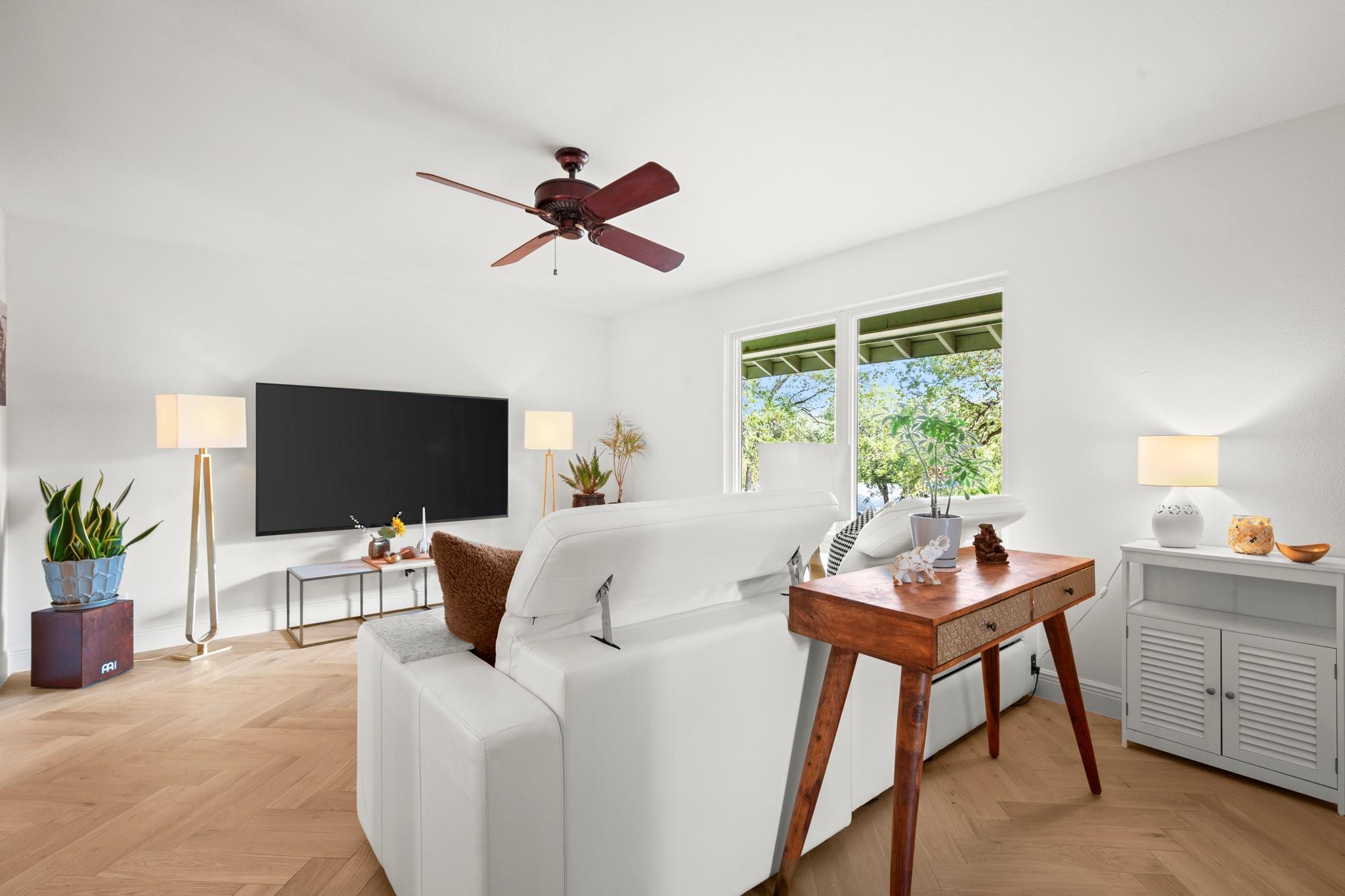 1617 Elmhurst DR, Austin