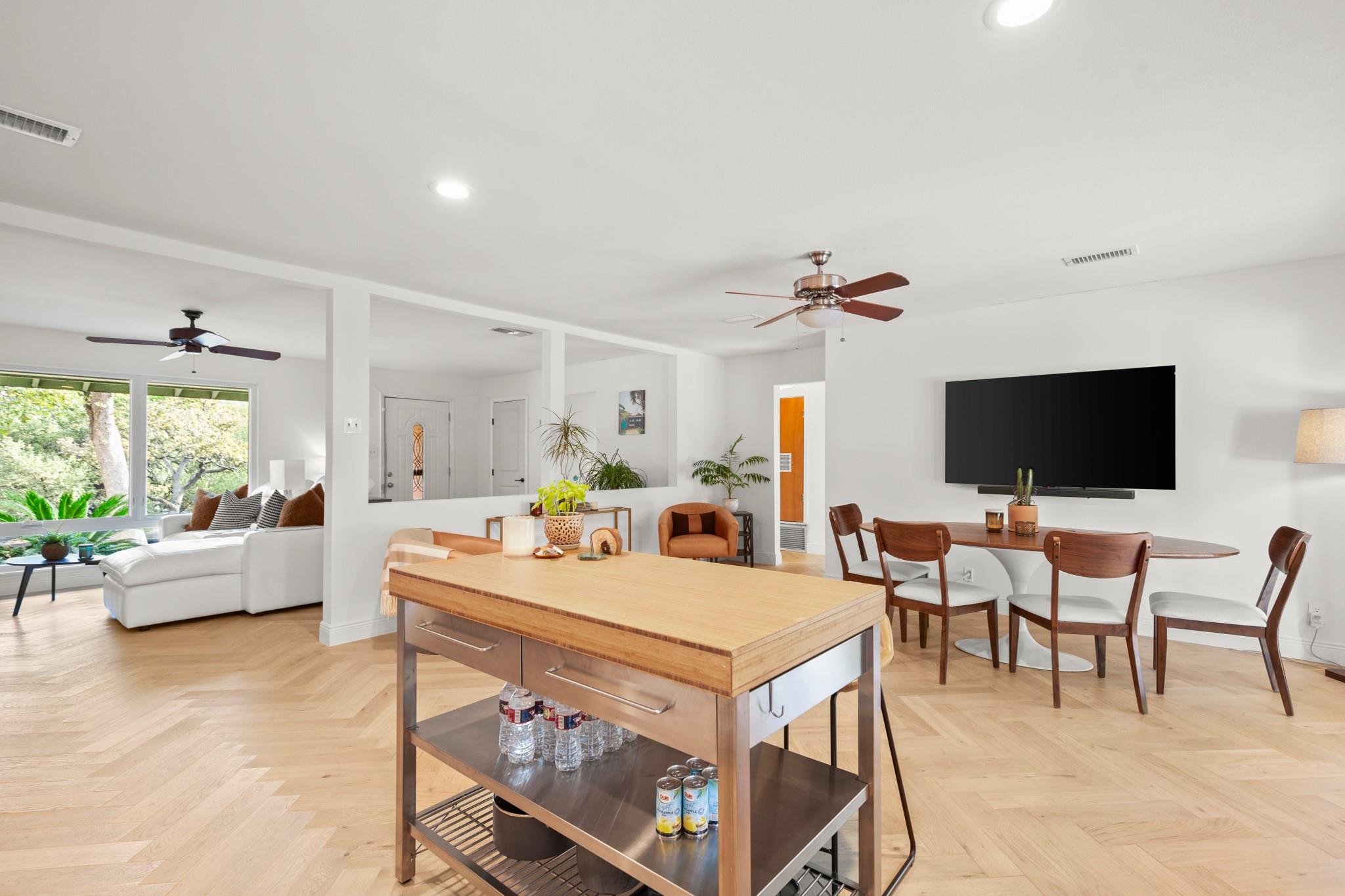 1617 Elmhurst DR, Austin