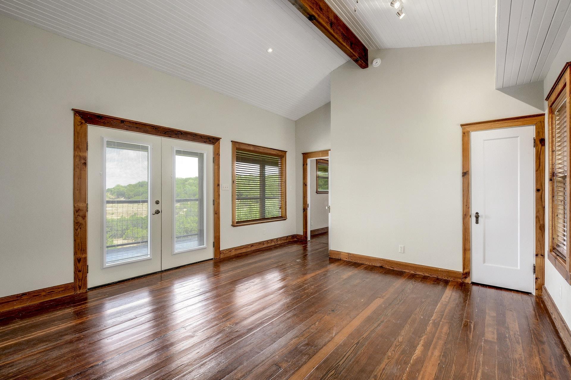 21300 Crestmont # B