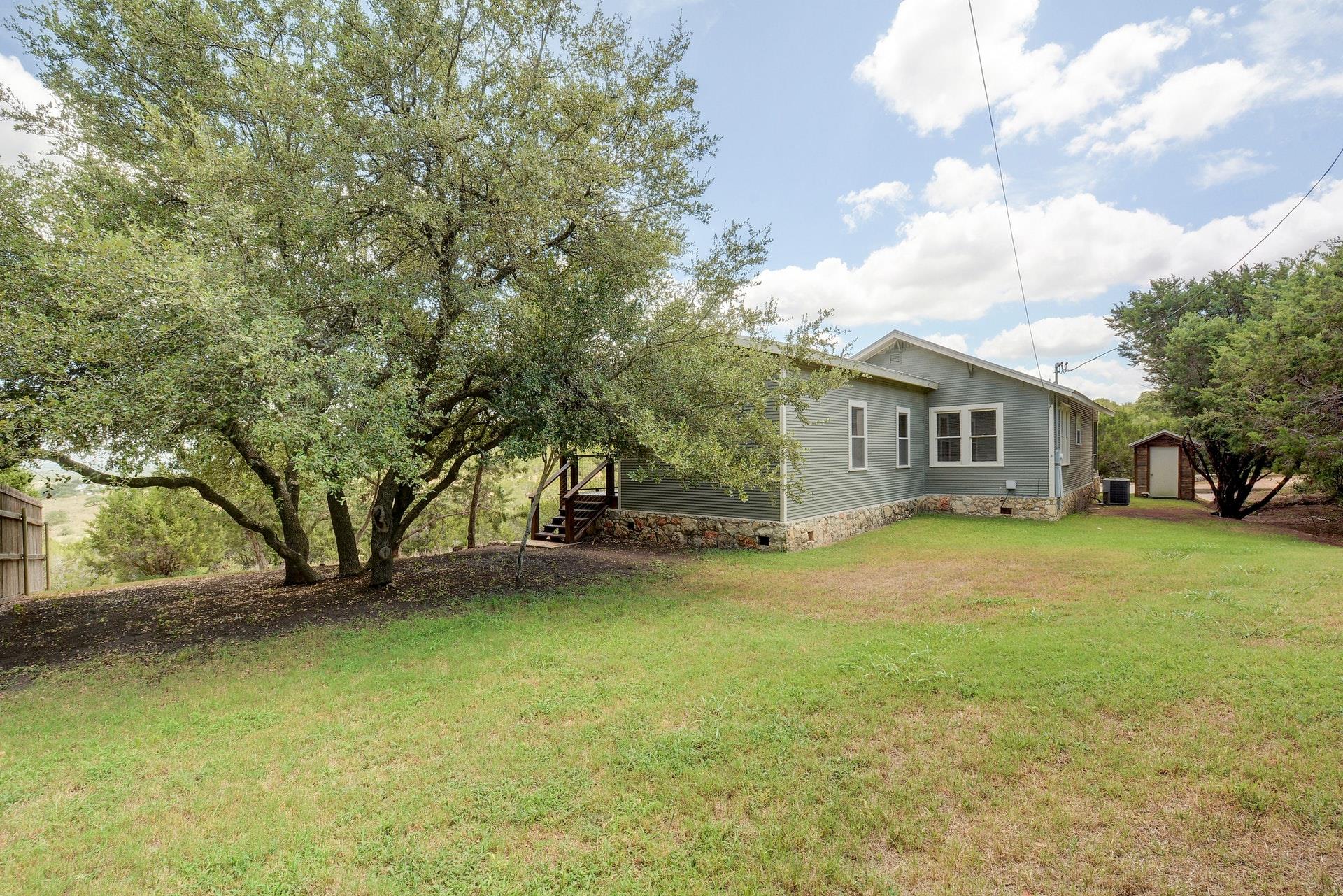 21300 Crestmont # B